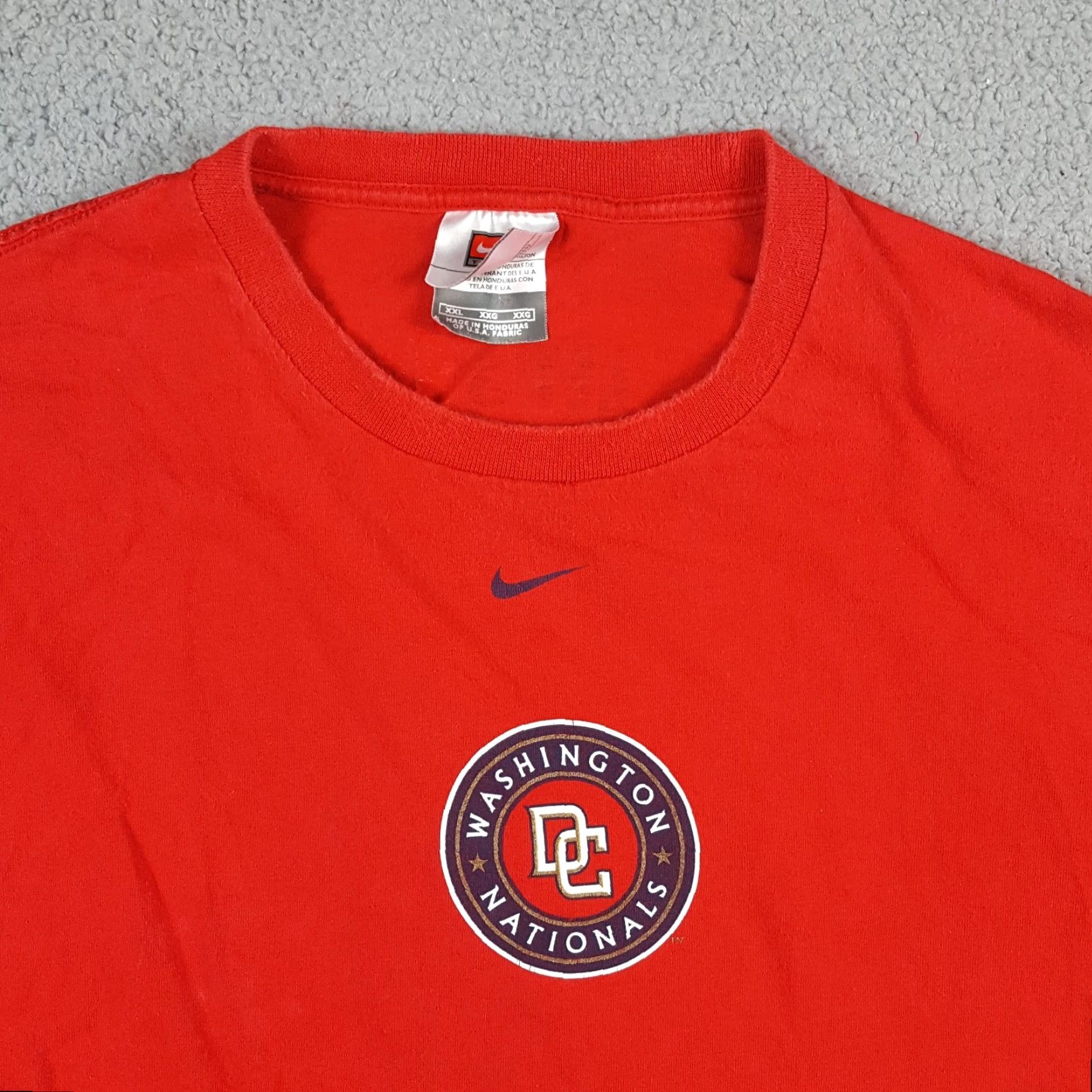 Nike VINTAGE Nike Washington DC Nationals Baseball T-Shirt Men 2XL Red Y2K 90s Retro NCAA Size US XXL / EU 58 / 5 - 2 Thumbnail