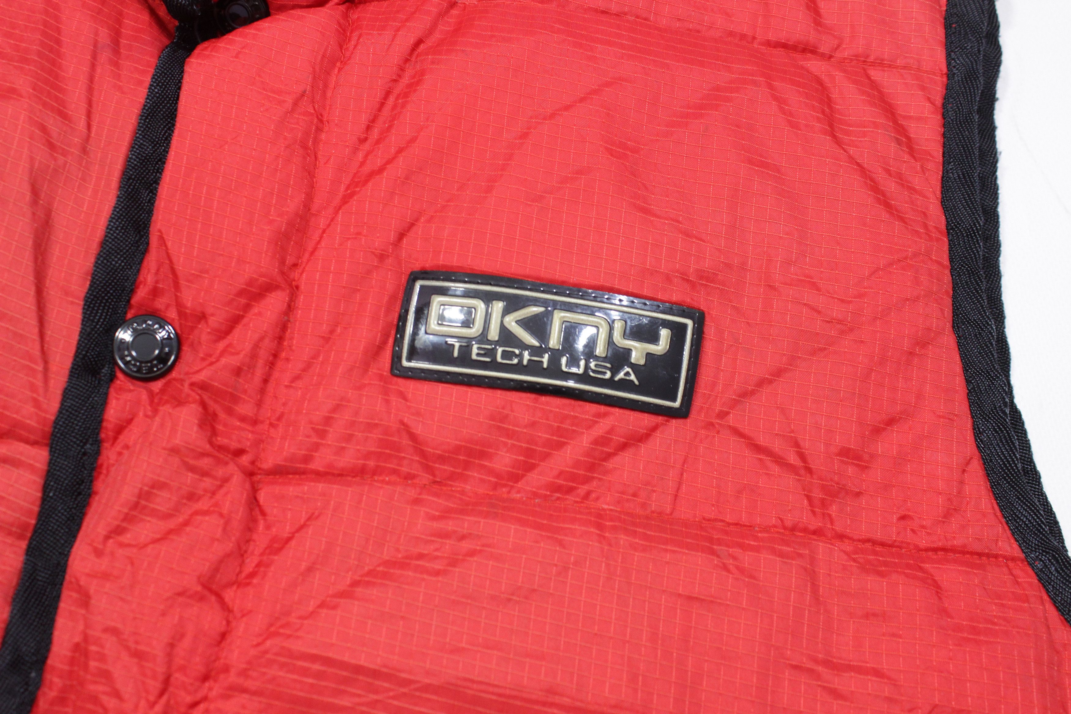 DKNY 90S Logo Down Puffer Vest Size US XL / EU 56 / 4 - 4 Thumbnail