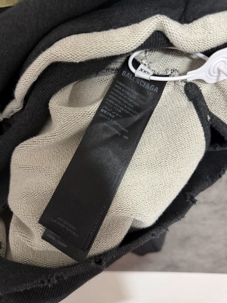 Balenciaga Balenciaga New duct tape logo hoodie jacket Size US XXS / EU 40 - 4 Thumbnail