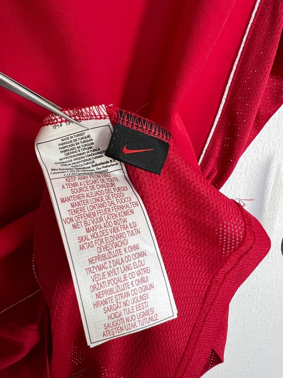 Nike Turkey Home football shirt 2004 Soccer Jersey Red Trikot Size US M / EU 48-50 / 2 - 6 Thumbnail
