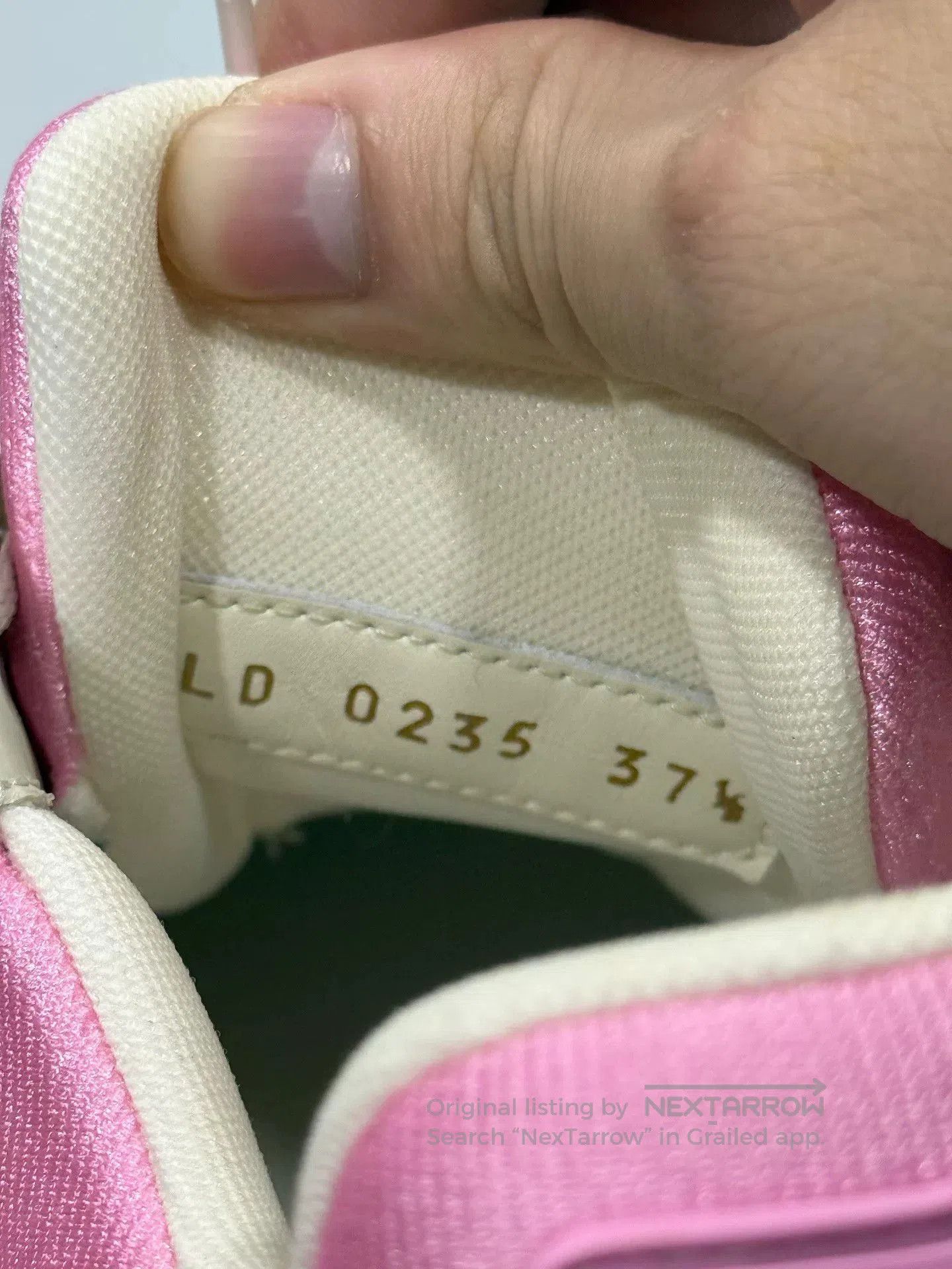 Louis Vuitton LV Trainer Pink Denim Sneakers. Size US 6.5 / IT 36.5 - 6 Thumbnail
