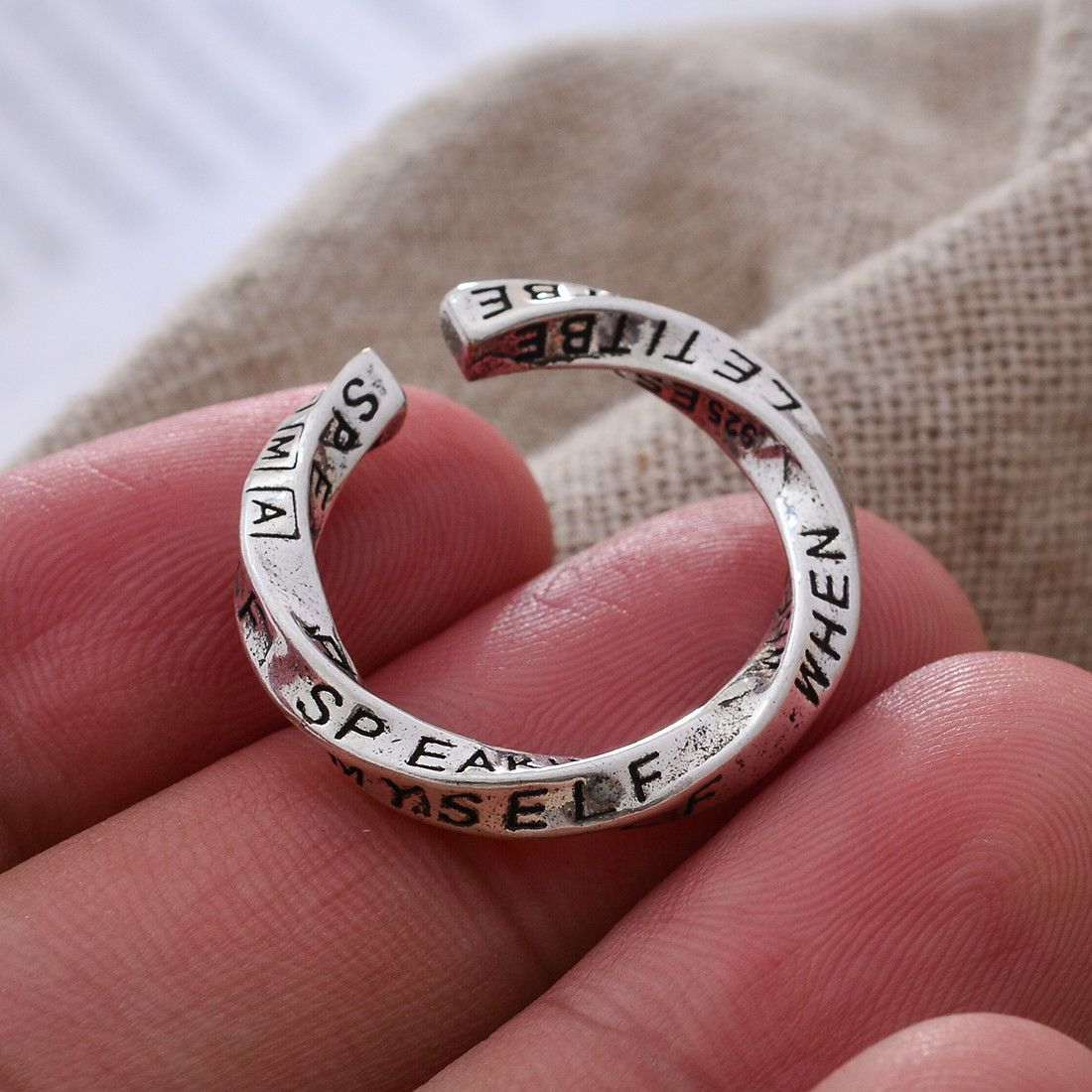 Jewelry × Vintage Resizable Retro Mobius Strip Letter Carving Ring Size ONE SIZE - 5 Thumbnail