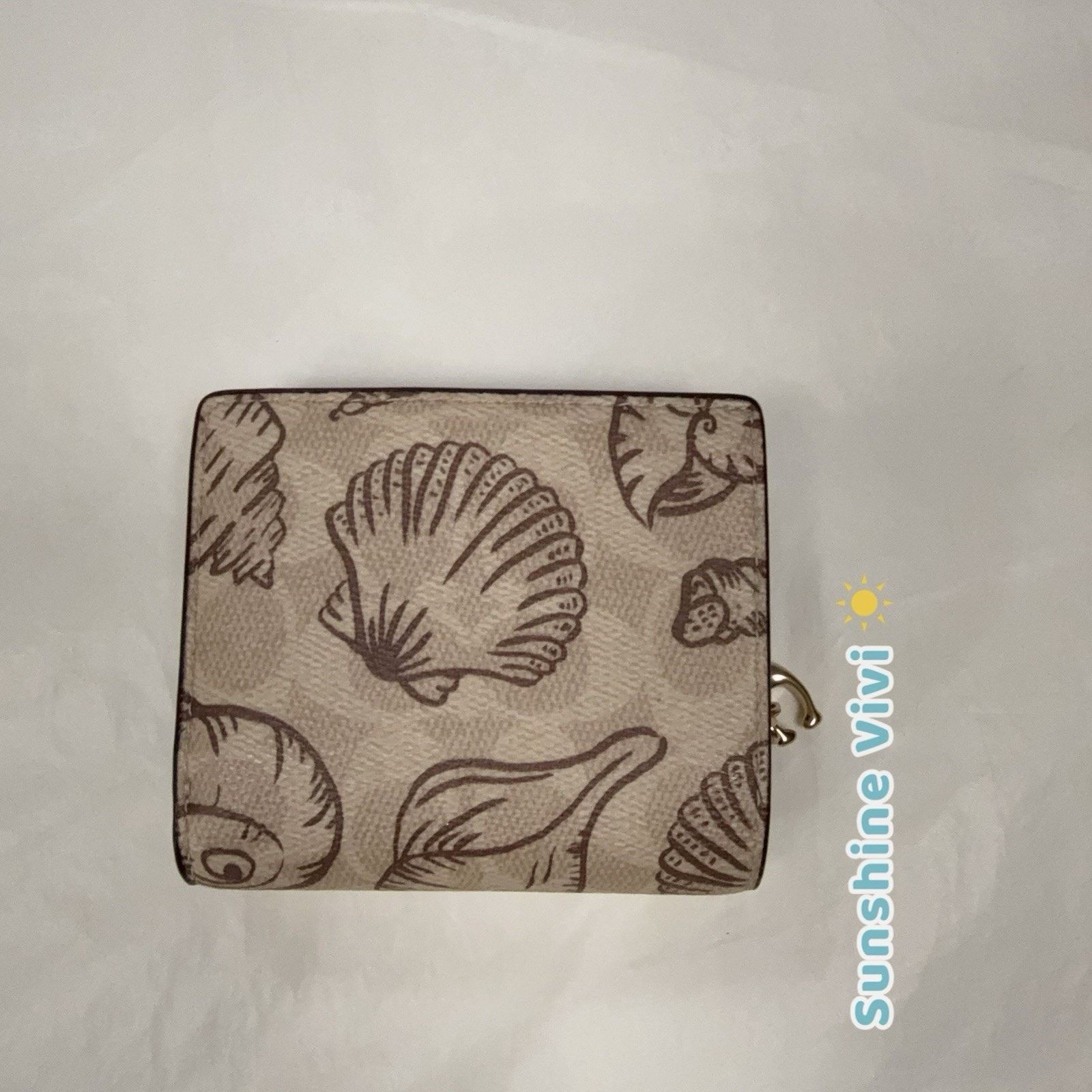 Coach NWT Coach Snap Wallet With Shell Print In Sand Multi CBO72 Size ONE SIZE - 3 Thumbnail