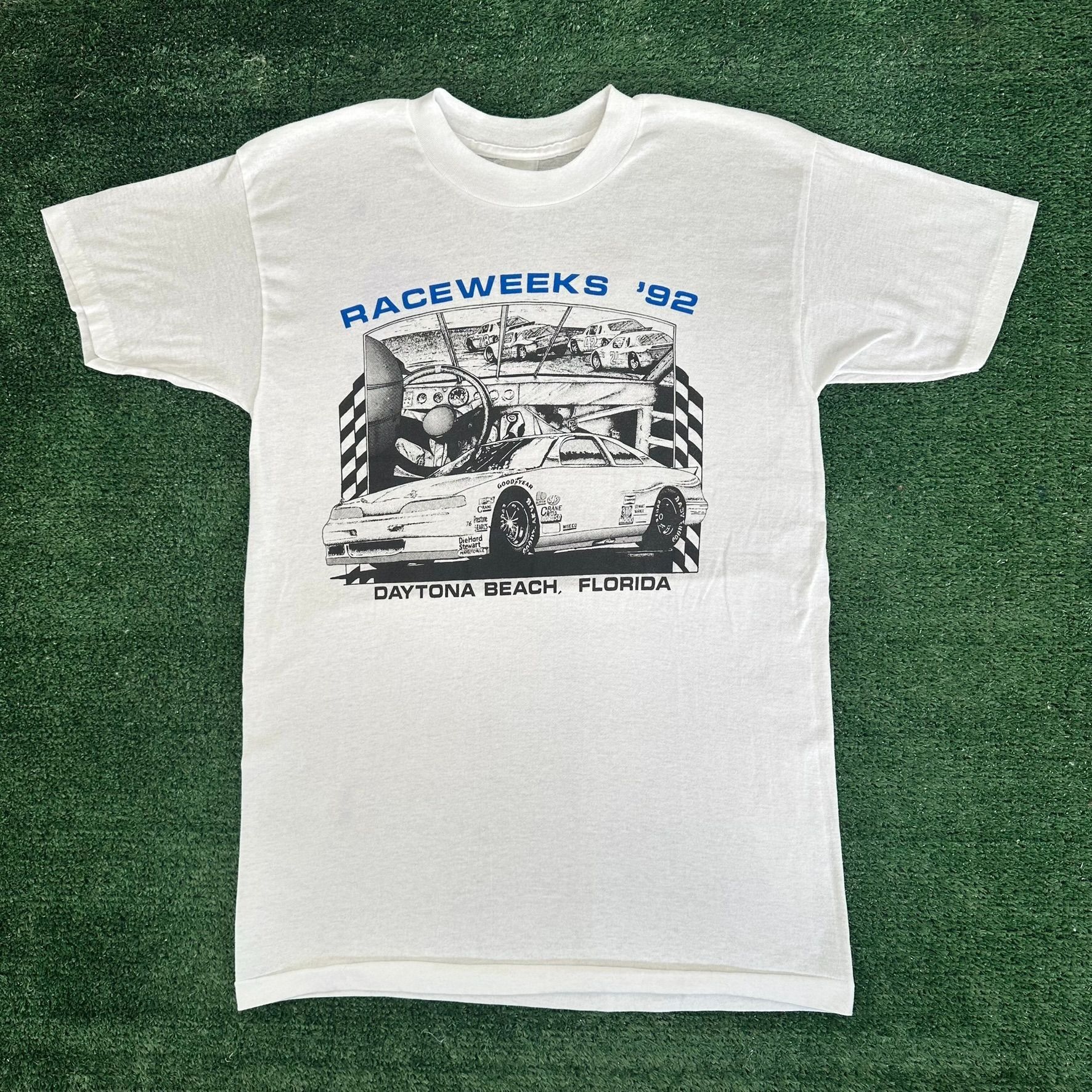 Vintage Vintage 90s Daytona 500 Raceweeks 1992 T-Shirt Single Stitch Size US S / EU 44-46 / 1 - 1 Thumbnail