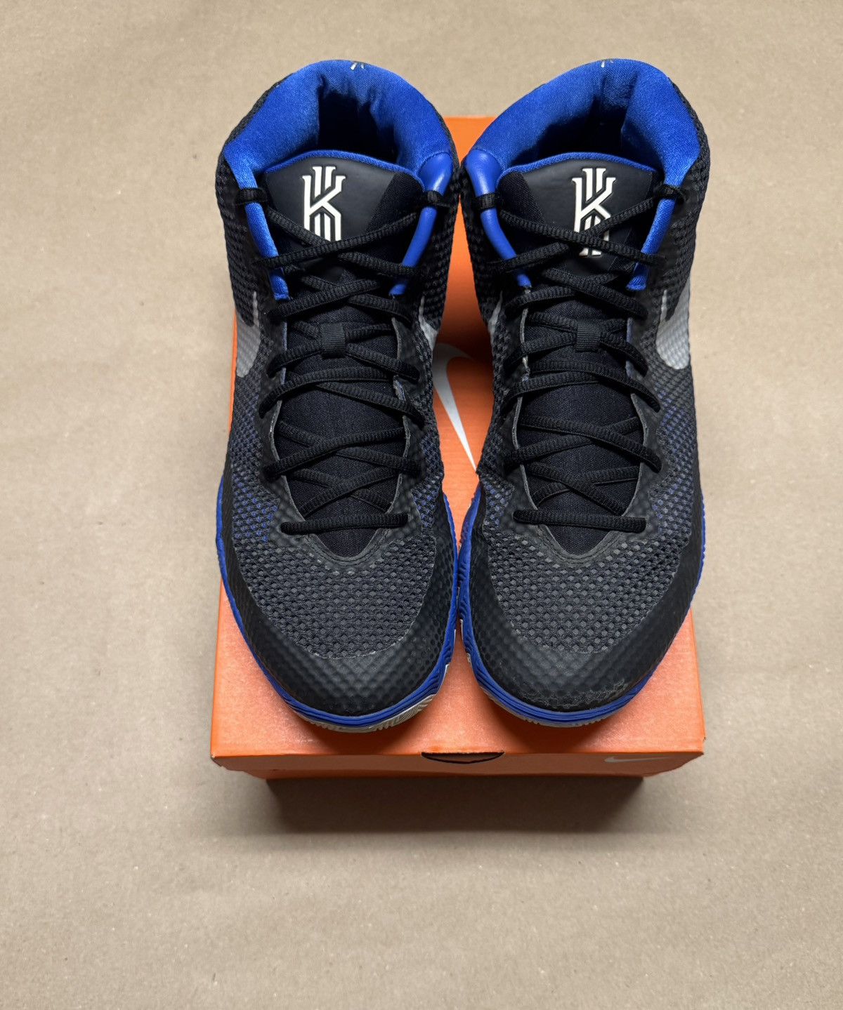 Nike Nike Kyrie 1 Brotherhood Duke Men’s size 14 Shoes Rare! Size US 14 / EU 47 - 3 Thumbnail