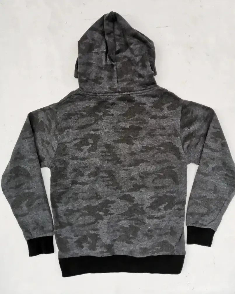 Japanese Brand Rare!!! Confirm Brightness Camo Big Logo Hoodie Sweatshirt Size US M / EU 48-50 / 2 - 2 Thumbnail