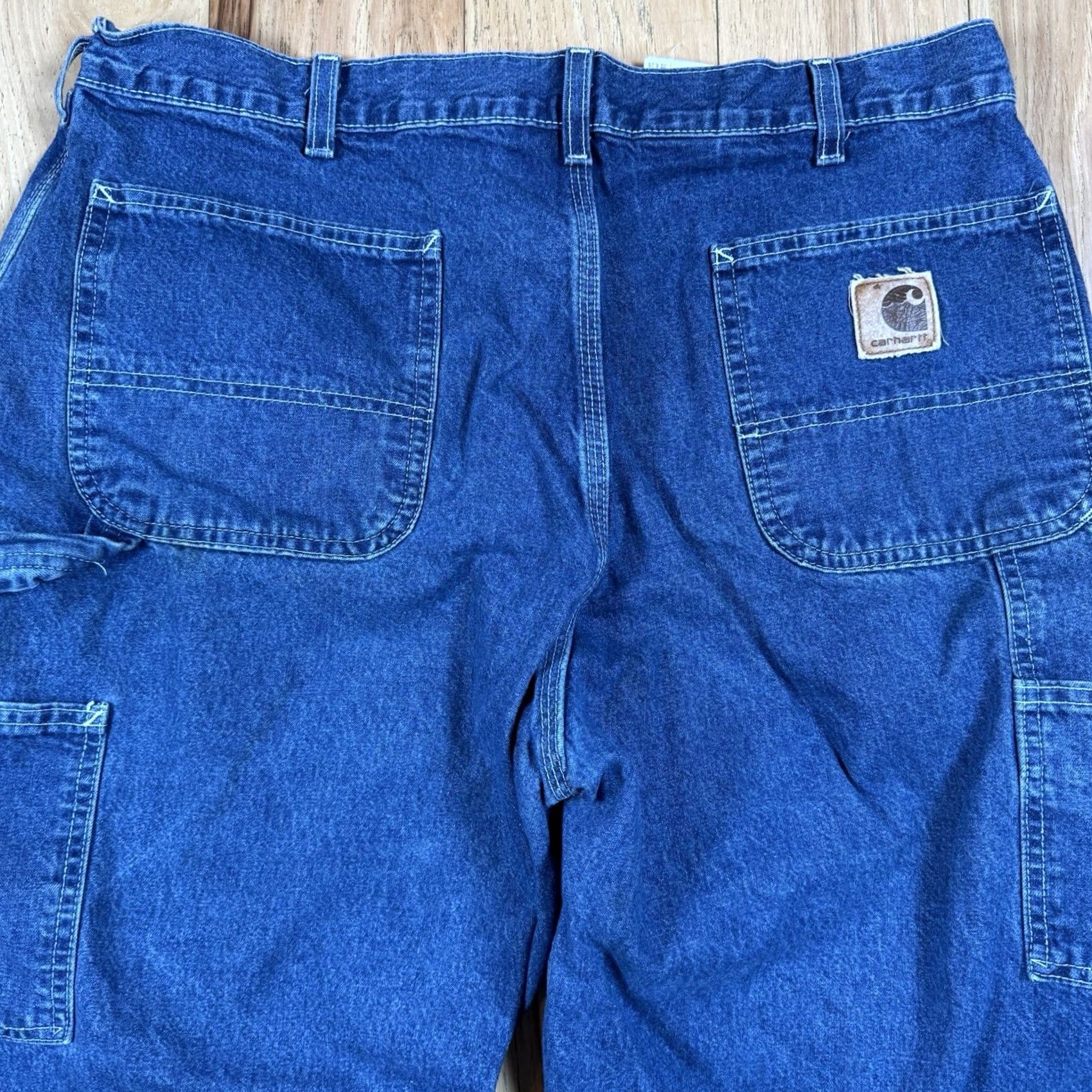 Carhartt VINTAGE Carhartt Jeans Mens 36x28 Blue Relaxed Straight Y2K Carpenter Inseam 28 B13DST Shirts? Size US 36 / EU 52 - 7 Thumbnail
