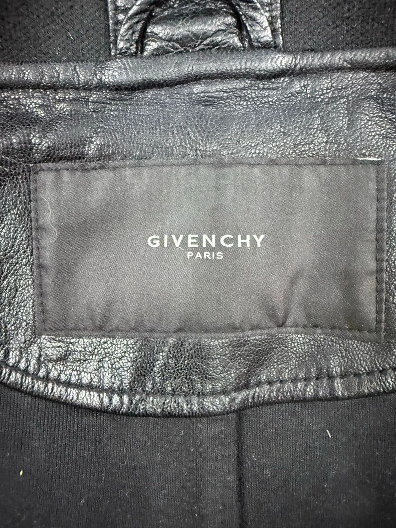 Givenchy Givenchy Men's sheepskin business casual baseball style re Size US L / EU 52-54 / 3 - 4 Thumbnail