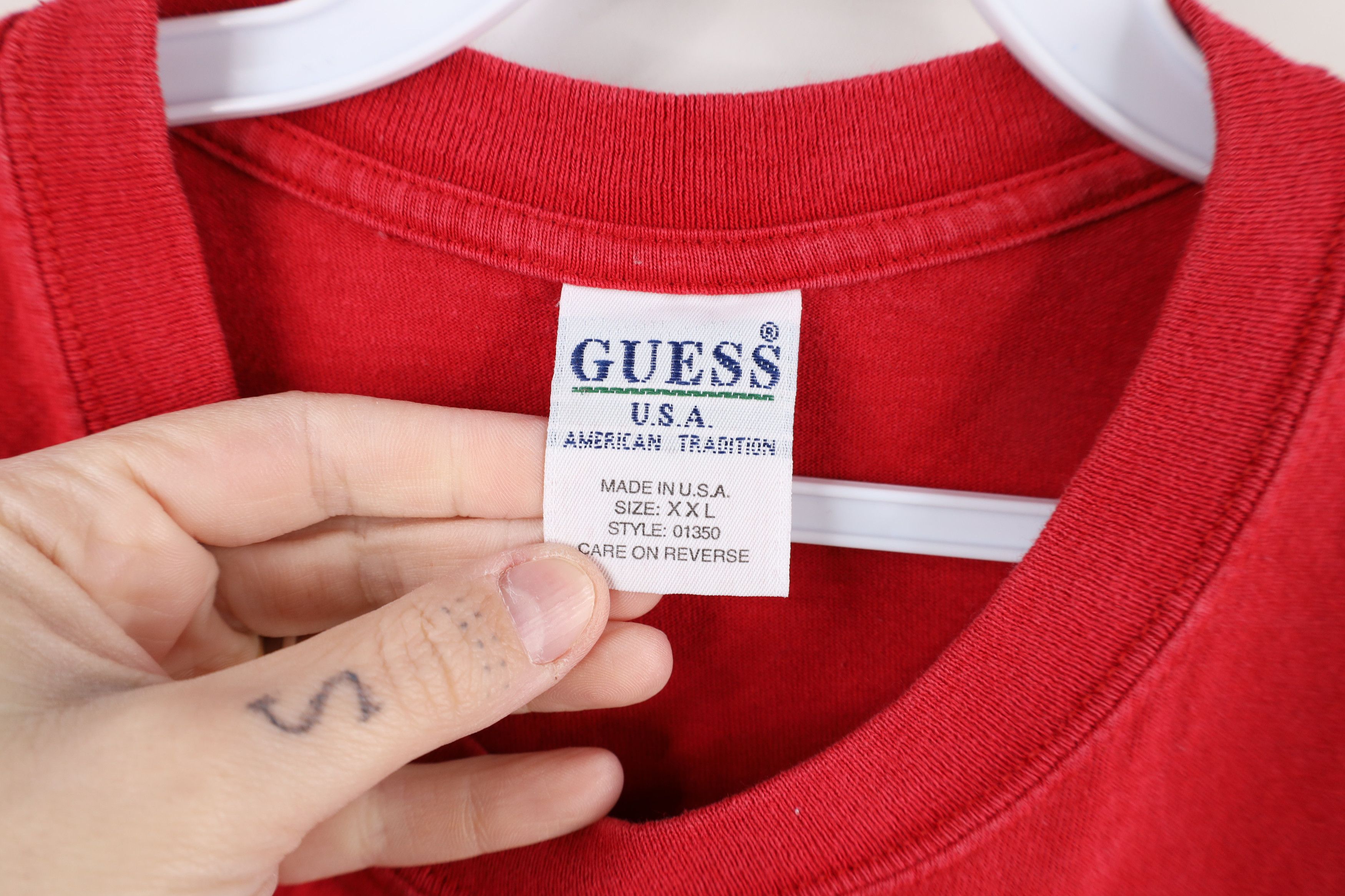 Guess × Vintage Vintage 90s Guess Spell Out Bubble Letter T-Shirt Red USA Size US XXL / EU 58 / 5 - 8 Thumbnail