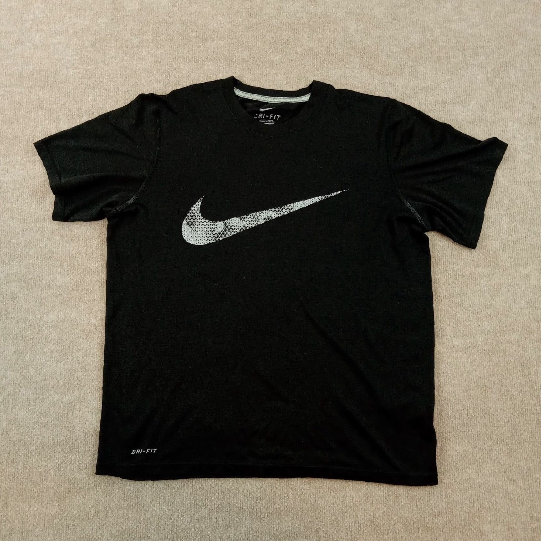 Nike Nike Shirt Mens Medium Black Dri Fit Short Sleeve Crew Neck Logo Swoosh Wicking Size US M / EU 48-50 / 2 - 2 Thumbnail