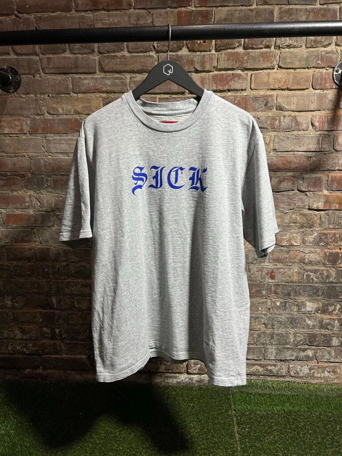 Supreme Supreme Sick Tee Grey Sz. L Size ONE SIZE - 1 Thumbnail
