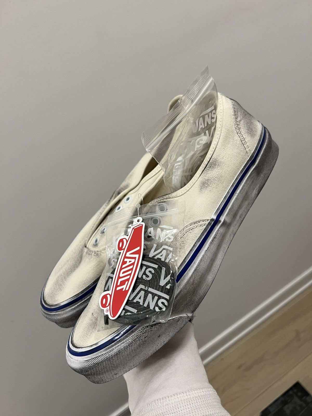 Vans Vans UA OG Authentic LX NP Size US 9 / EU 42 - 4 Thumbnail