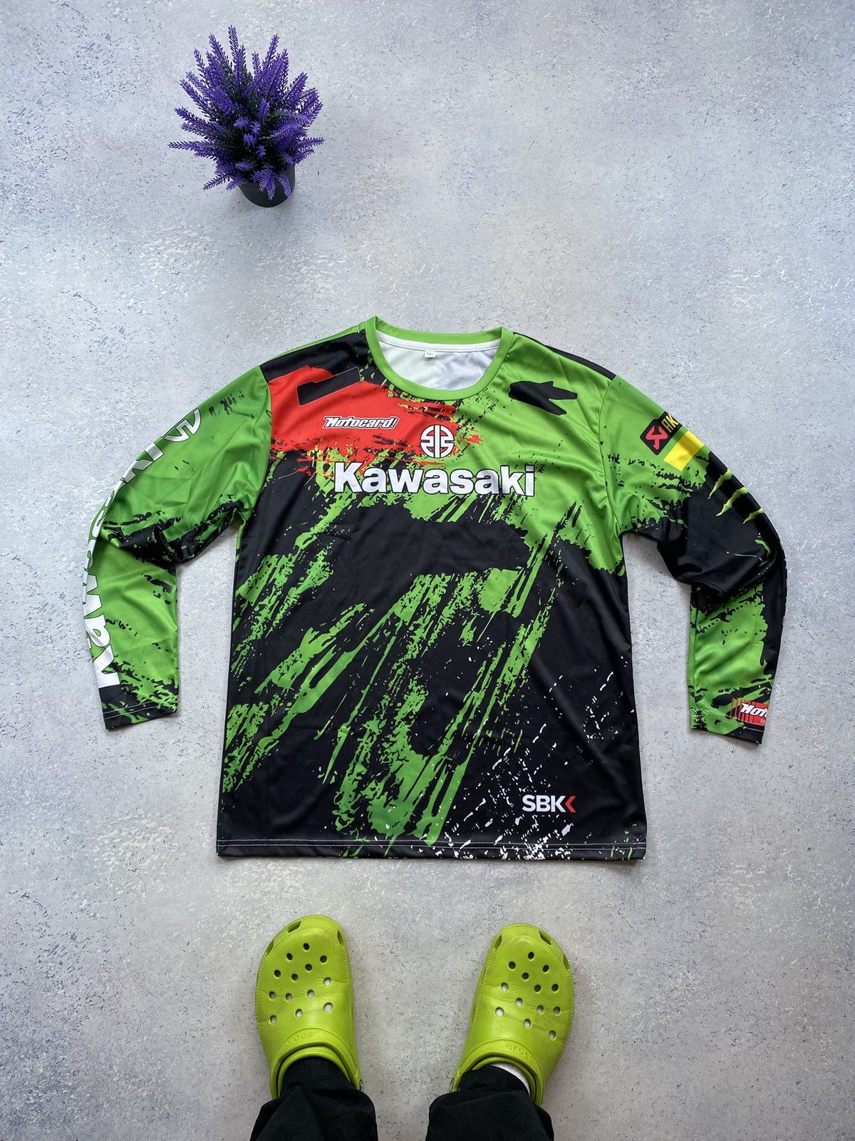 Formula 1 Kawasaki Motorcycle Racing Team Men's T-shirt Size XL Size US XL / EU 56 / 4 - 2 Thumbnail
