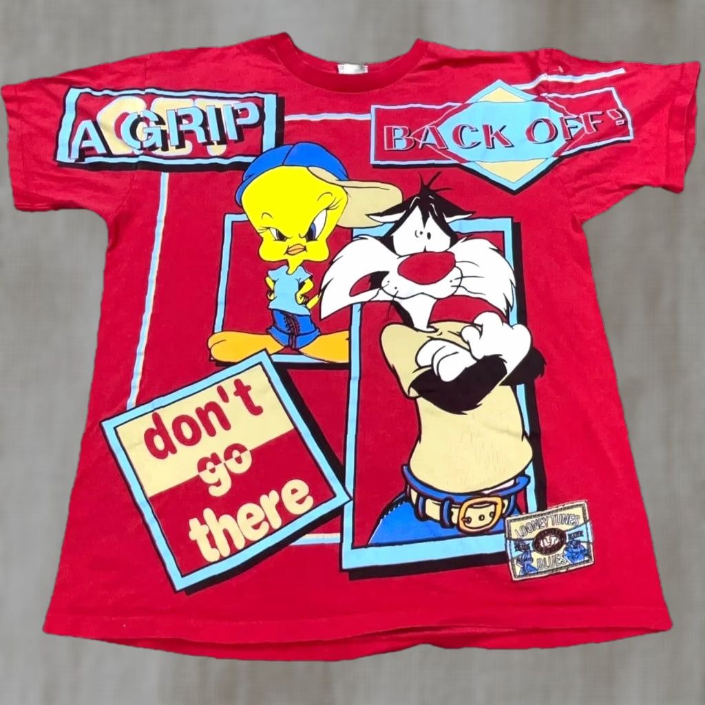 Vintage VINTAGE Looney Tunes Shirt Men XL All Over Print Tweety Bird Hip Hop 80s 90s Cartoon USA Red Mens Shirt XL Cotton Tee Size US XL / EU 56 / 4 - 1 Thumbnail