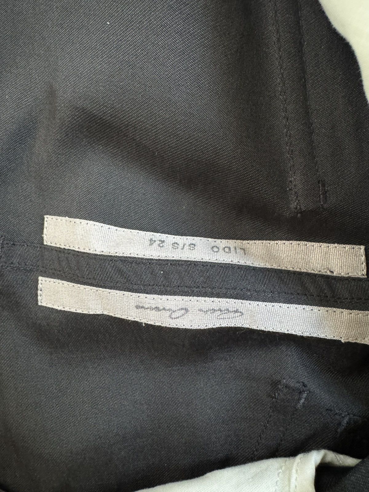 Rick Owens Rick Owens Black Silk and Nylon Blend Shorts – Size 33 Size US 33 - 4 Thumbnail