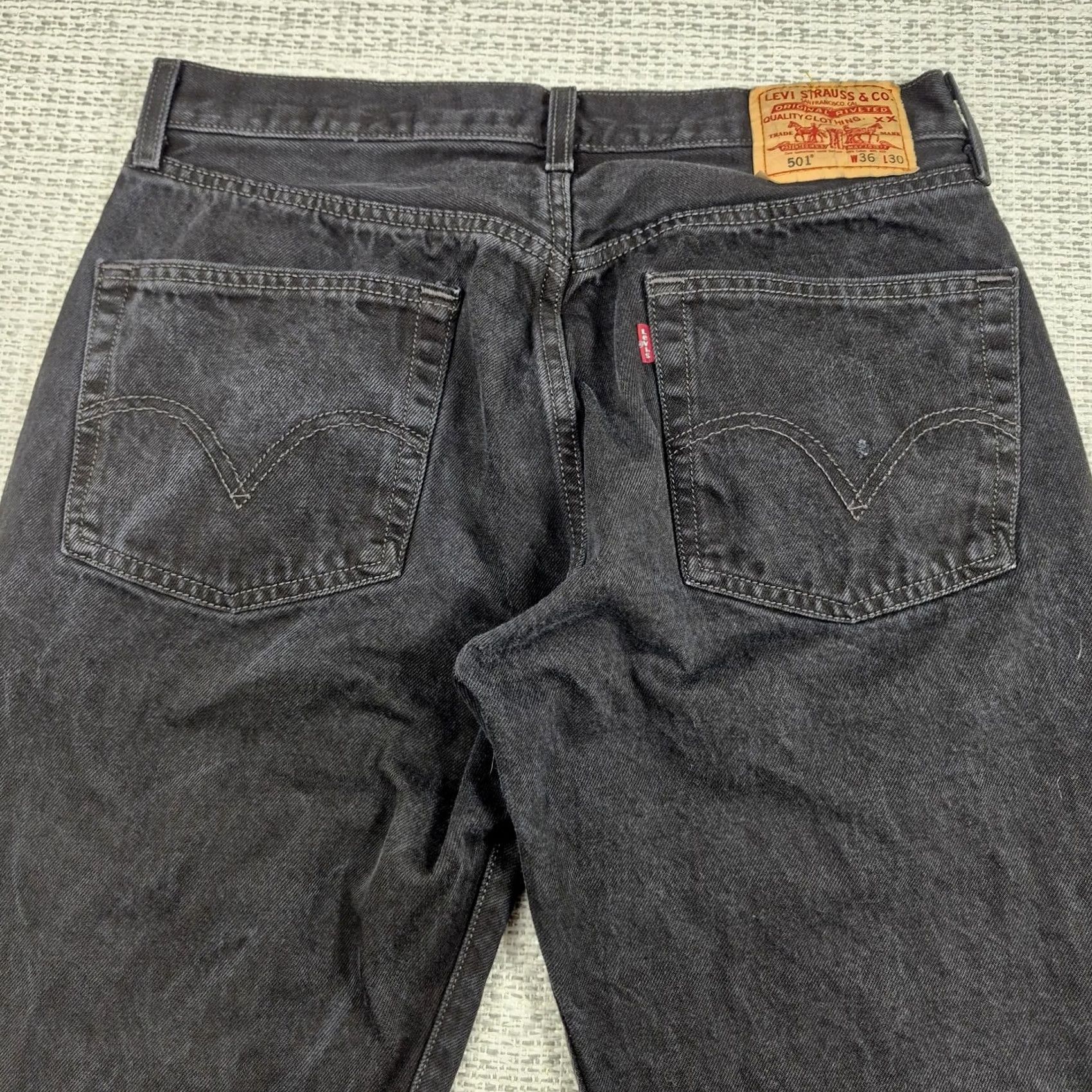 Levi's Levi's 501 Jeans Mens 36x30 Regular Fit Straight Button Fly Denim Pants Black Size US 36 / EU 52 - 4 Thumbnail