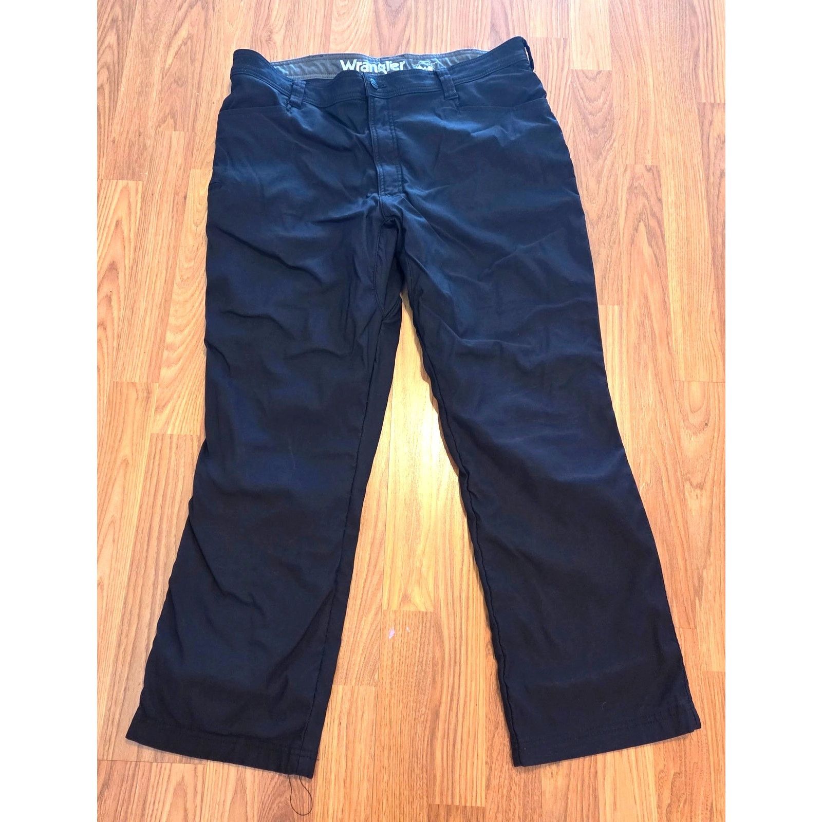 Wrangler Wrangler Black Cargo Pants - Men's 40x30 - Great! Size US 40 / EU 56 - 1 Thumbnail