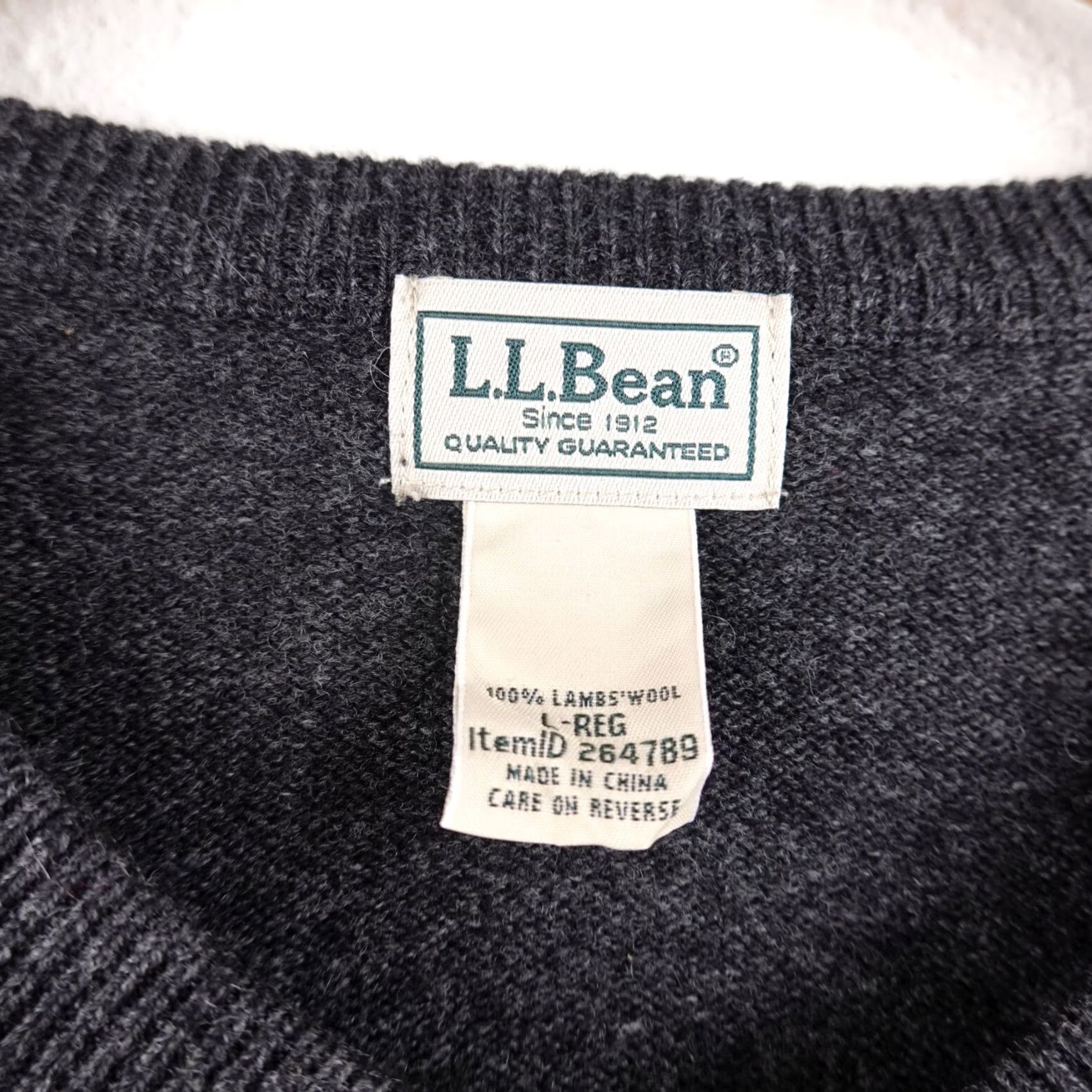 Vintage VINTAGE Woolrich Pullover Sweater Dark Gray L Wool V-Neck Long Sleeve Men’s 90s Classic Dad Preppy Lightweight Knit Regular Fit Size L Size US L / EU 52-54 / 3 - 5 Thumbnail