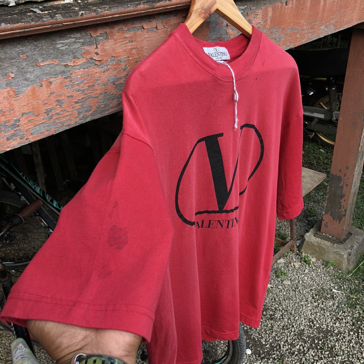 Valentino 🔥Steals🔥 Vintage 90s Faded VELENTINO Over Saiz Tshirt Size US M / EU 48-50 / 2 - 8 Thumbnail