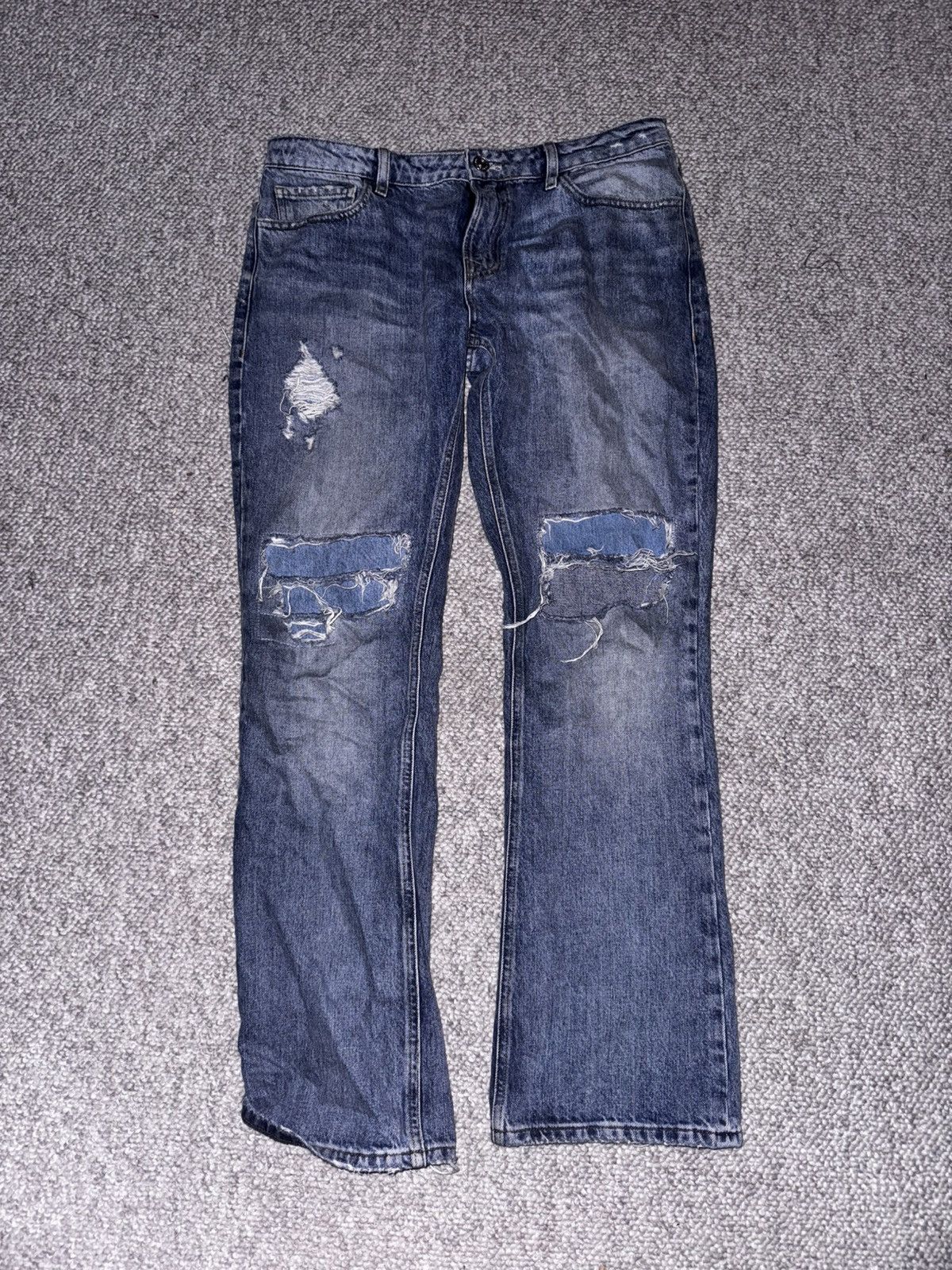 Frame FRAME “The Low Boot” Distressed Patchwork Denim Jeans - 30 Size US 30 / EU 46 - 1 Thumbnail