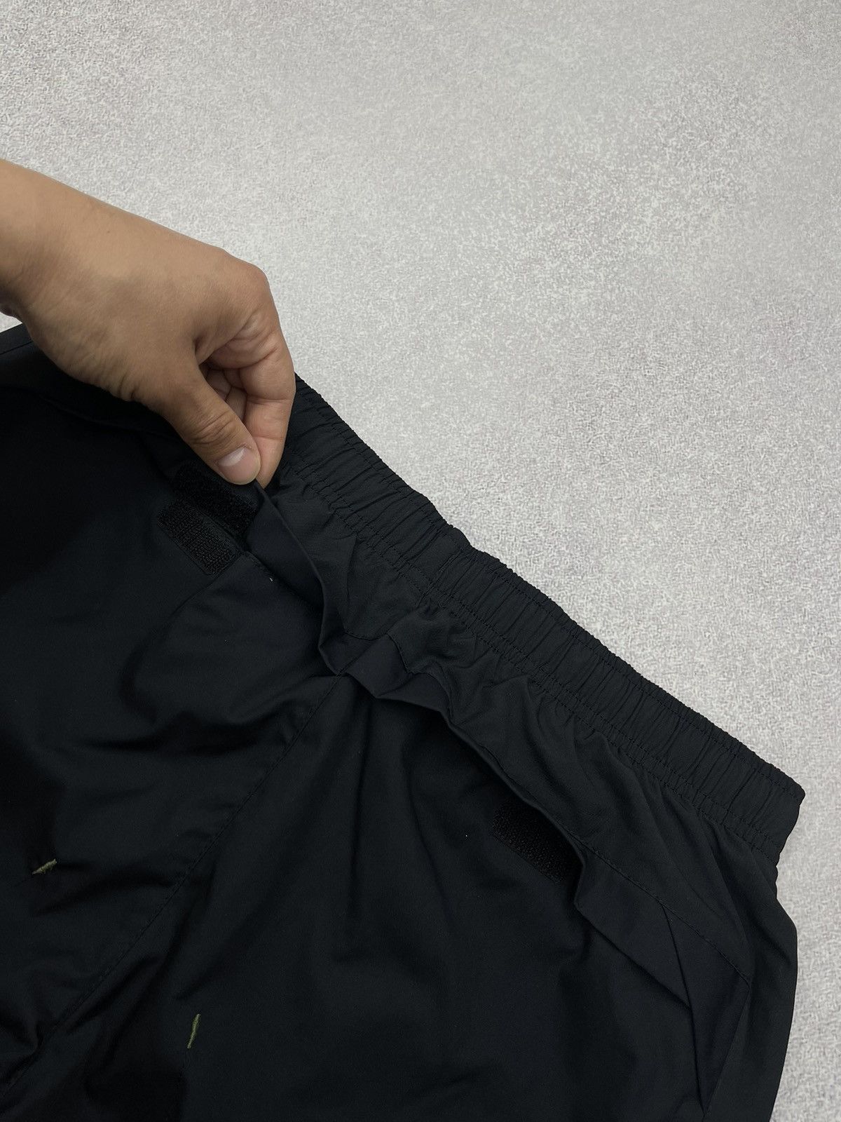 Nike Vintage Nike Nylon Black Sweatpants Double Big Logo Swoosh Size US 30 / EU 46 - 12 Thumbnail