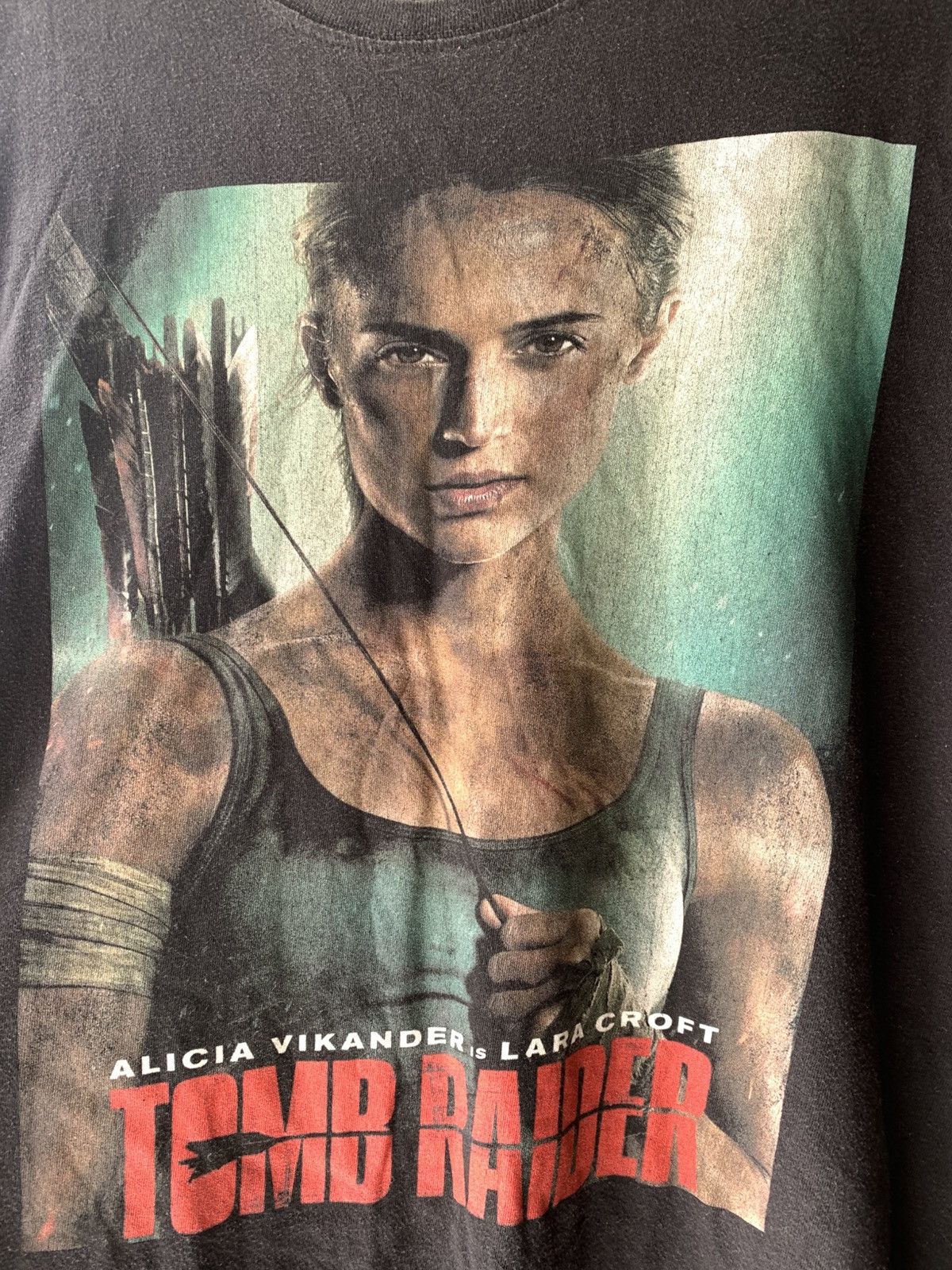 Vintage 🔥Vintage Tomb Raider Alicia Vikander is Lara Croft T-shirt Size US XXL / EU 58 / 5 - 3 Thumbnail