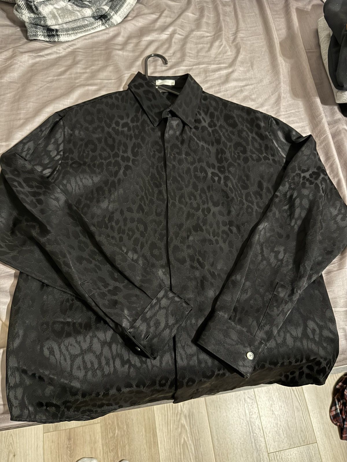Dior CHRISTIAN DIOR Leopard satin Button up New With Tags Size US L / EU 52-54 / 3 - 1 Thumbnail