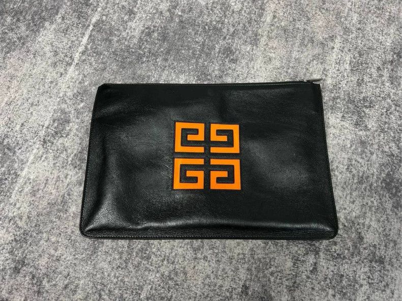Givenchy Givenchy 4G Phone Pouch Size ONE SIZE - 1 Thumbnail
