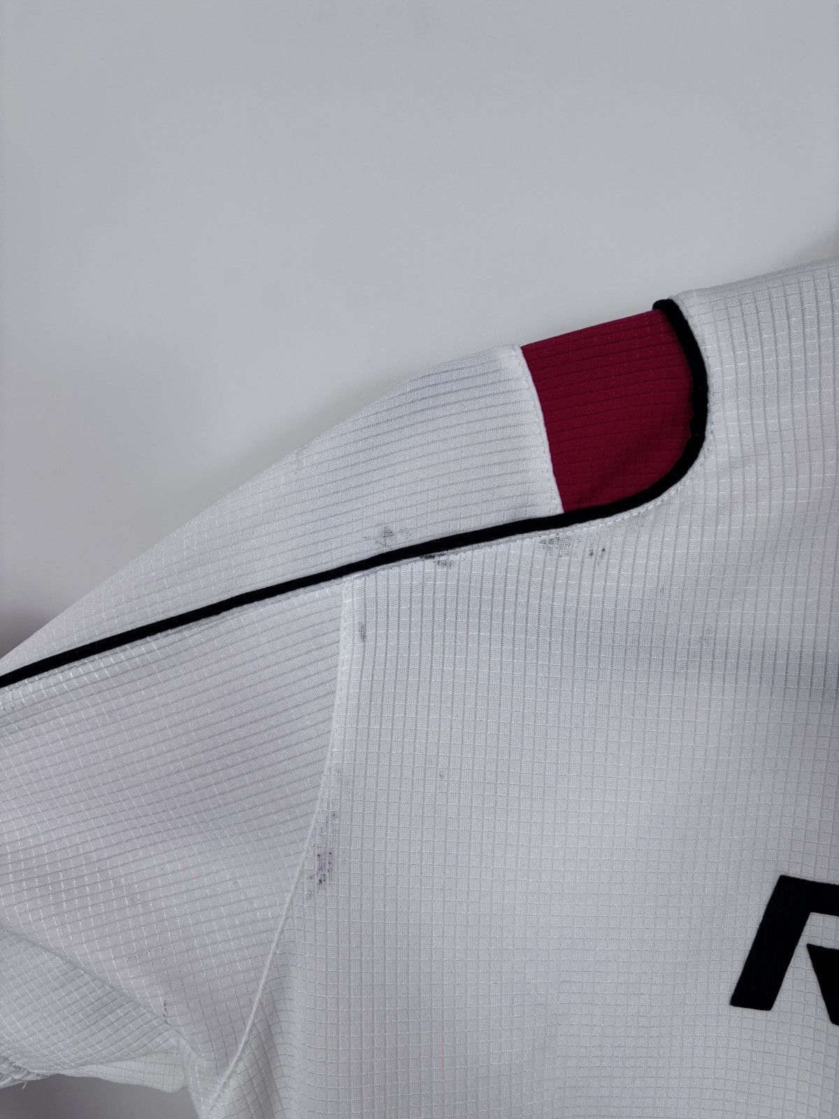 Reebok Reebok Liverpool FC 2003/2004 Training Soccer Jersey Size US XS / EU 42 / 0 - 15 Thumbnail