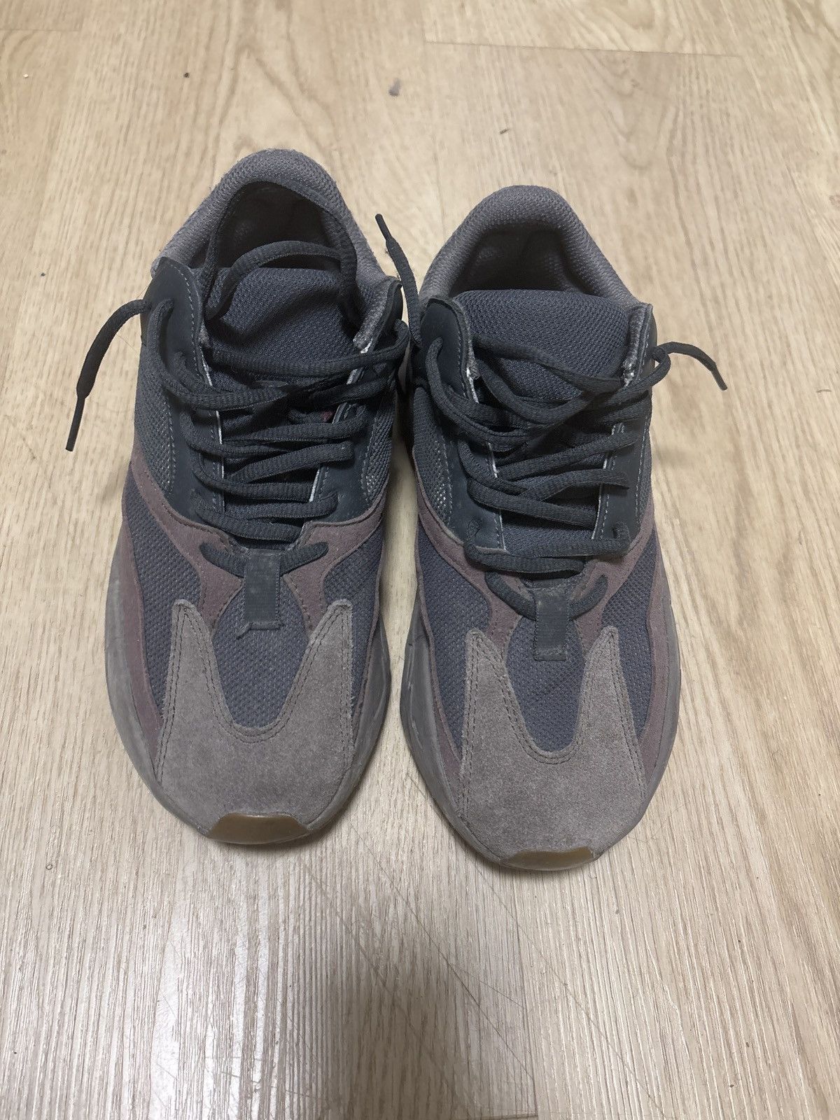 Yeezy Yeezy 700 Mauve Size US 8 / EU 41 - 1 Thumbnail