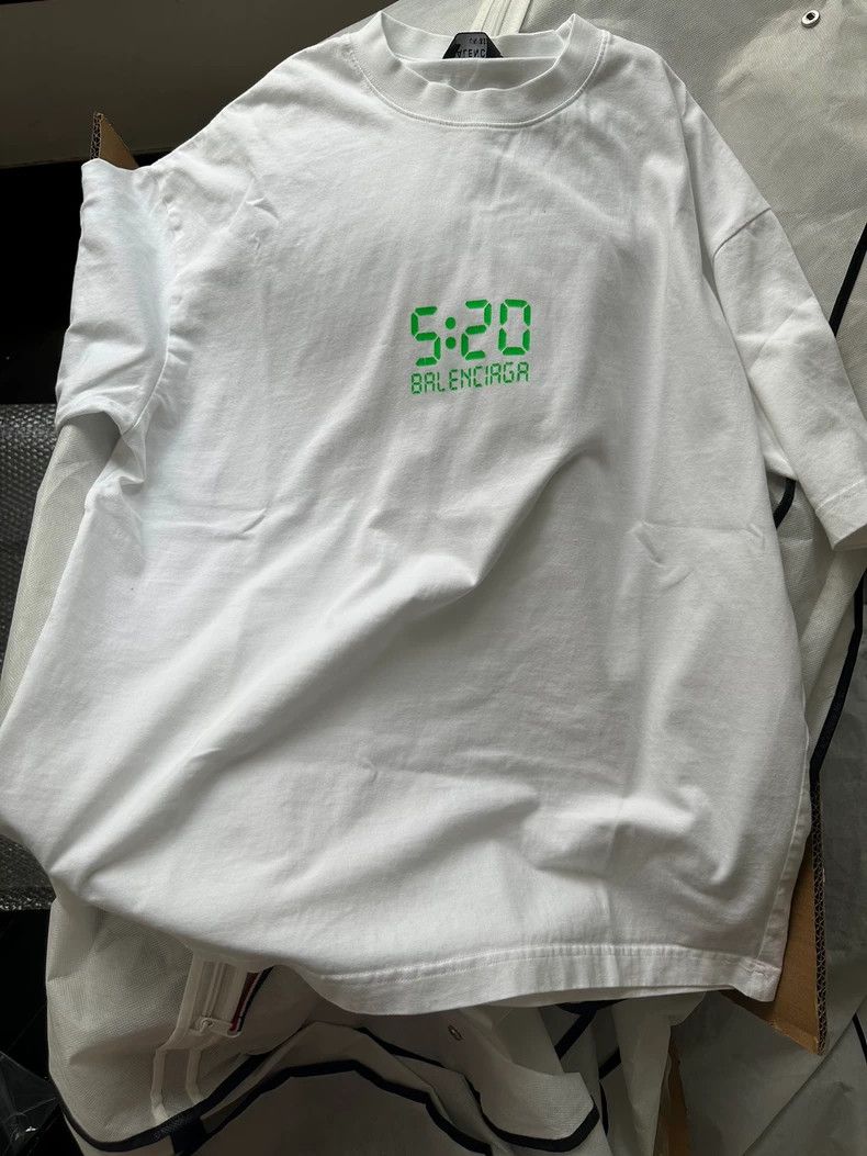 Balenciaga Balenciaga 5:20 Clock Short Sleeve Reverse Clock Size US XS / EU 42 / 0 - 1 Thumbnail