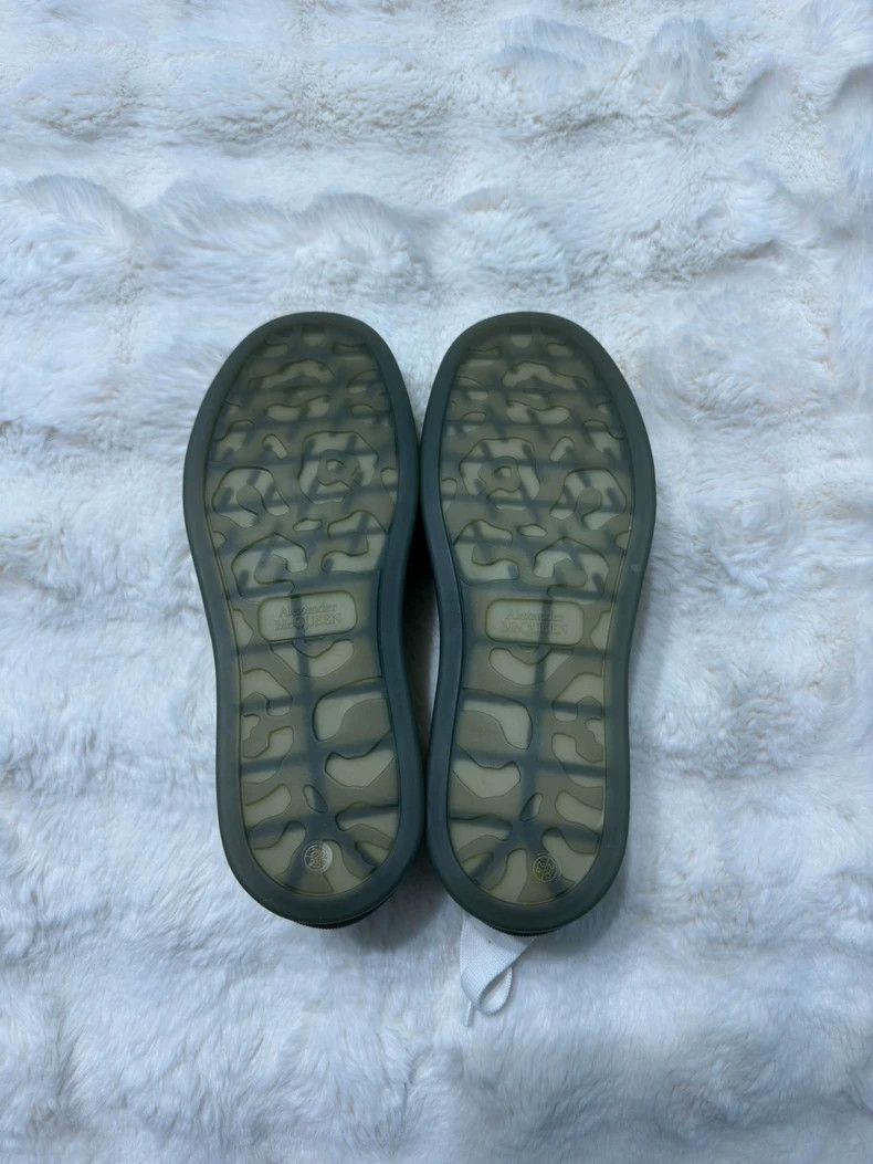 Alexander McQueen Alexander Mcqueen Little White Shoes Size US 7 / EU 40 - 5 Thumbnail