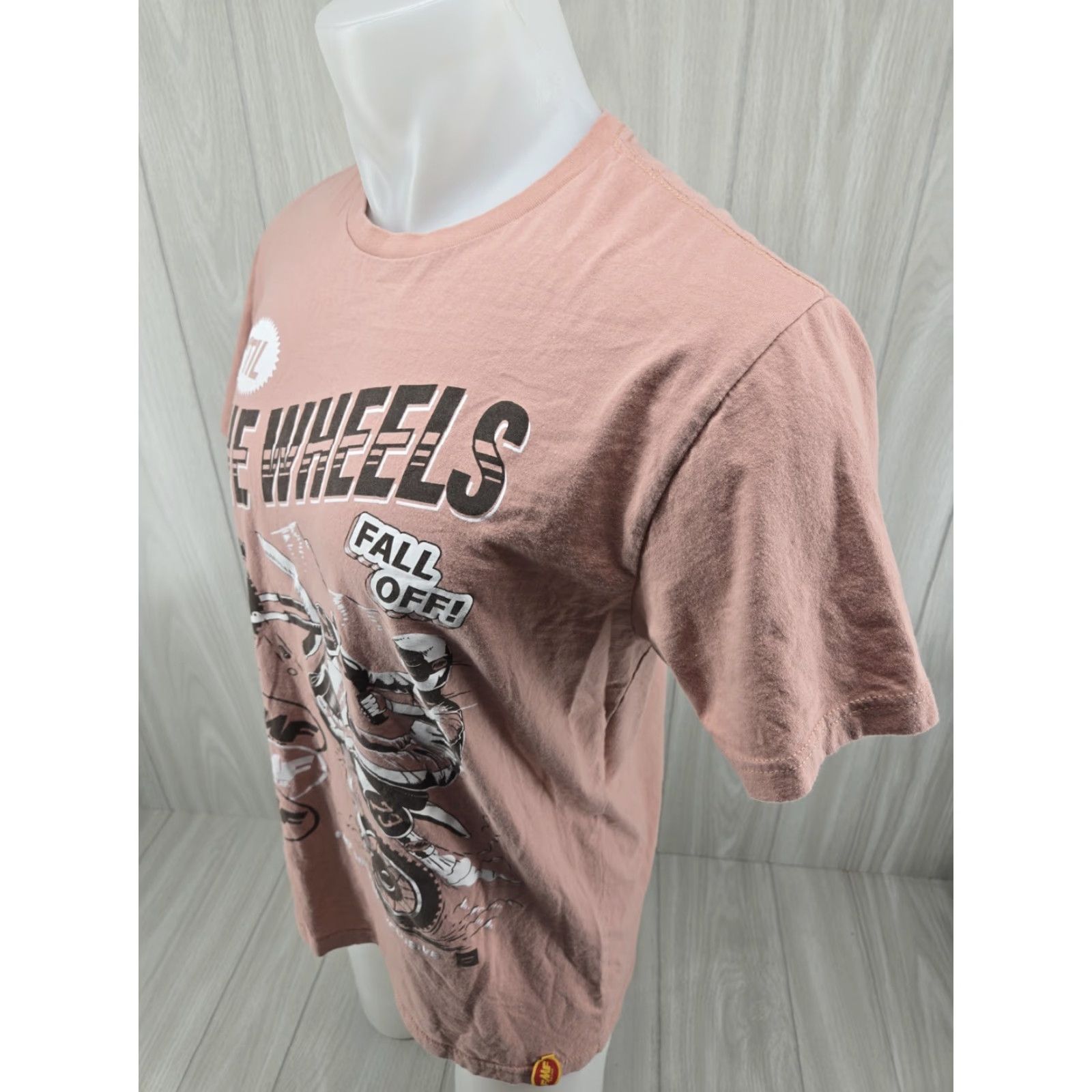 Vintage FMF Racing The Drop Salmon T Shirt Size L Mens Short Sleeve Regular Navy? Salmon Size US L / EU 52-54 / 3 - 5 Thumbnail