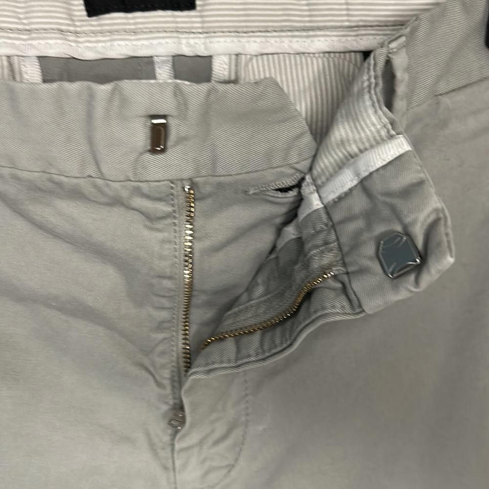 Hugo Boss Hugo Boss - Slim Stretch Chinos - 32R - 97% ctn 3% elastic Size US 32 / EU 48 - 8 Thumbnail