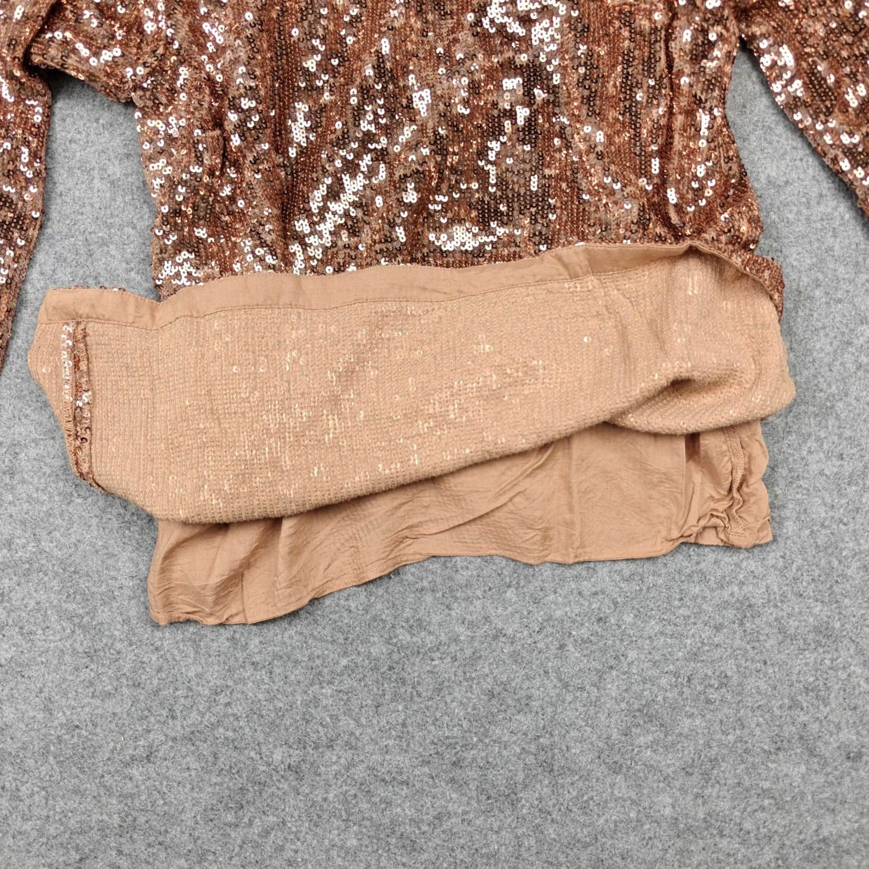 Anthropologie Anthropologie Gold Sequin Tunic Top Blouse Womens 4 3/4 Sleeve Tie Back Size S / US 4 / IT 40 - 4 Thumbnail