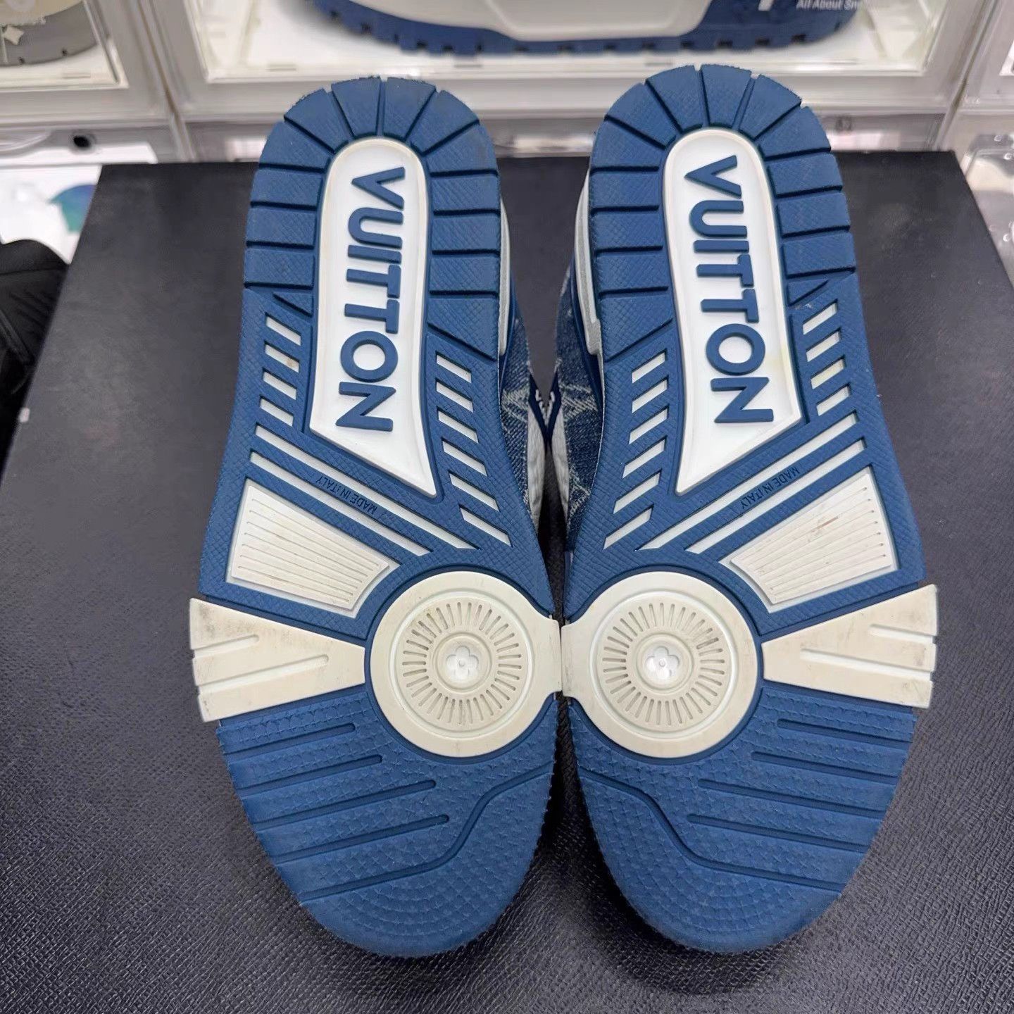 Louis Vuitton LV Louis Vuitton Trainer Blue White Denim Sneakers Size US 7.5 / IT 37.5 - 6 Thumbnail