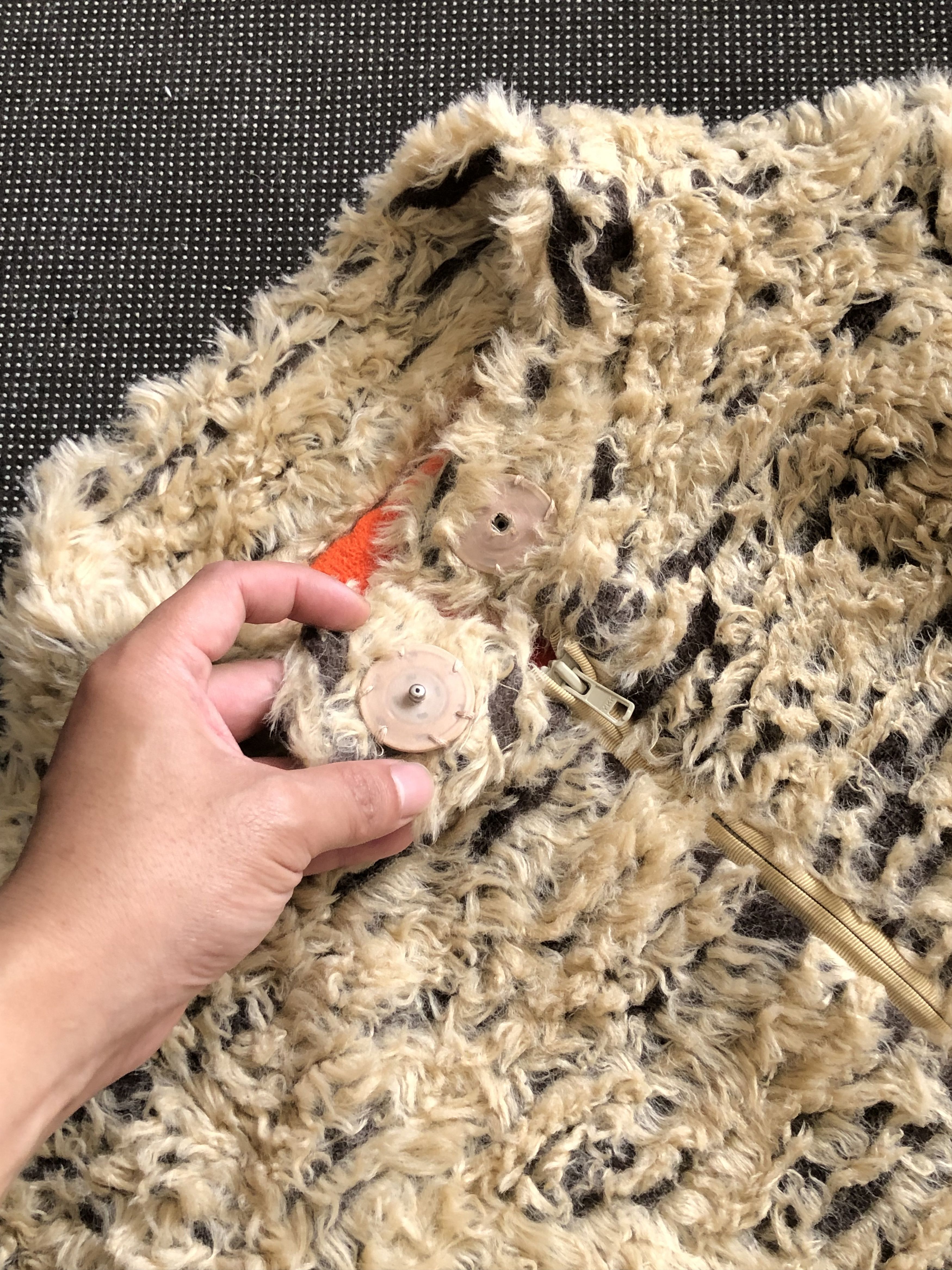 Issey Miyake A/W2014 ACRYLIC FUR PATCHY JACKET Size S / US 4 / IT 40 - 11 Thumbnail