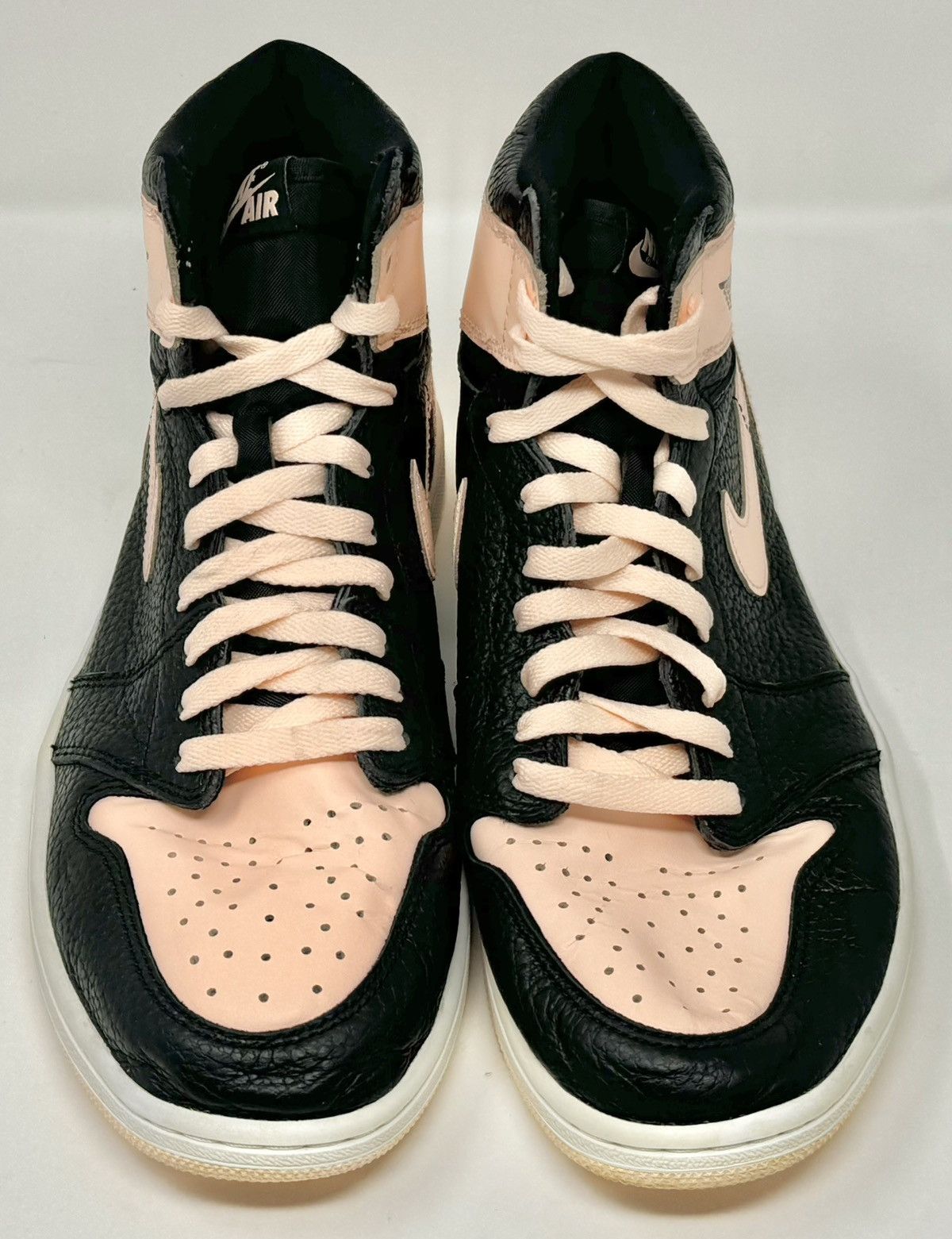 Jordan Brand × Nike 2019 Nike Air Jordan 1 Retro OG Black Crimson Tint size 9.5 Size US 9.5 / EU 42-43 - 3 Thumbnail