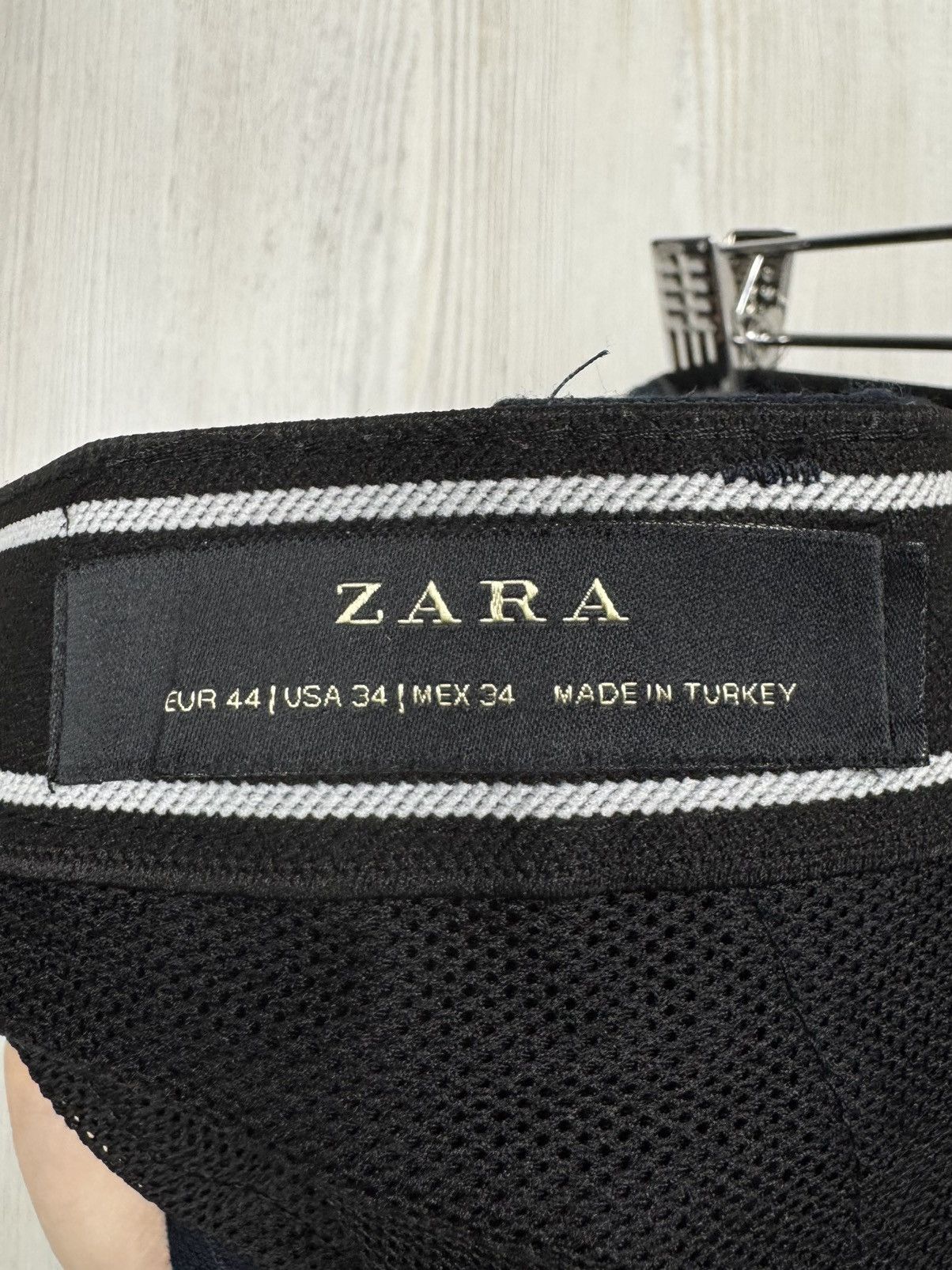 Zara Zara Comfortable Collection blue striped cropped pants Size US 34 / EU 50 - 7 Thumbnail