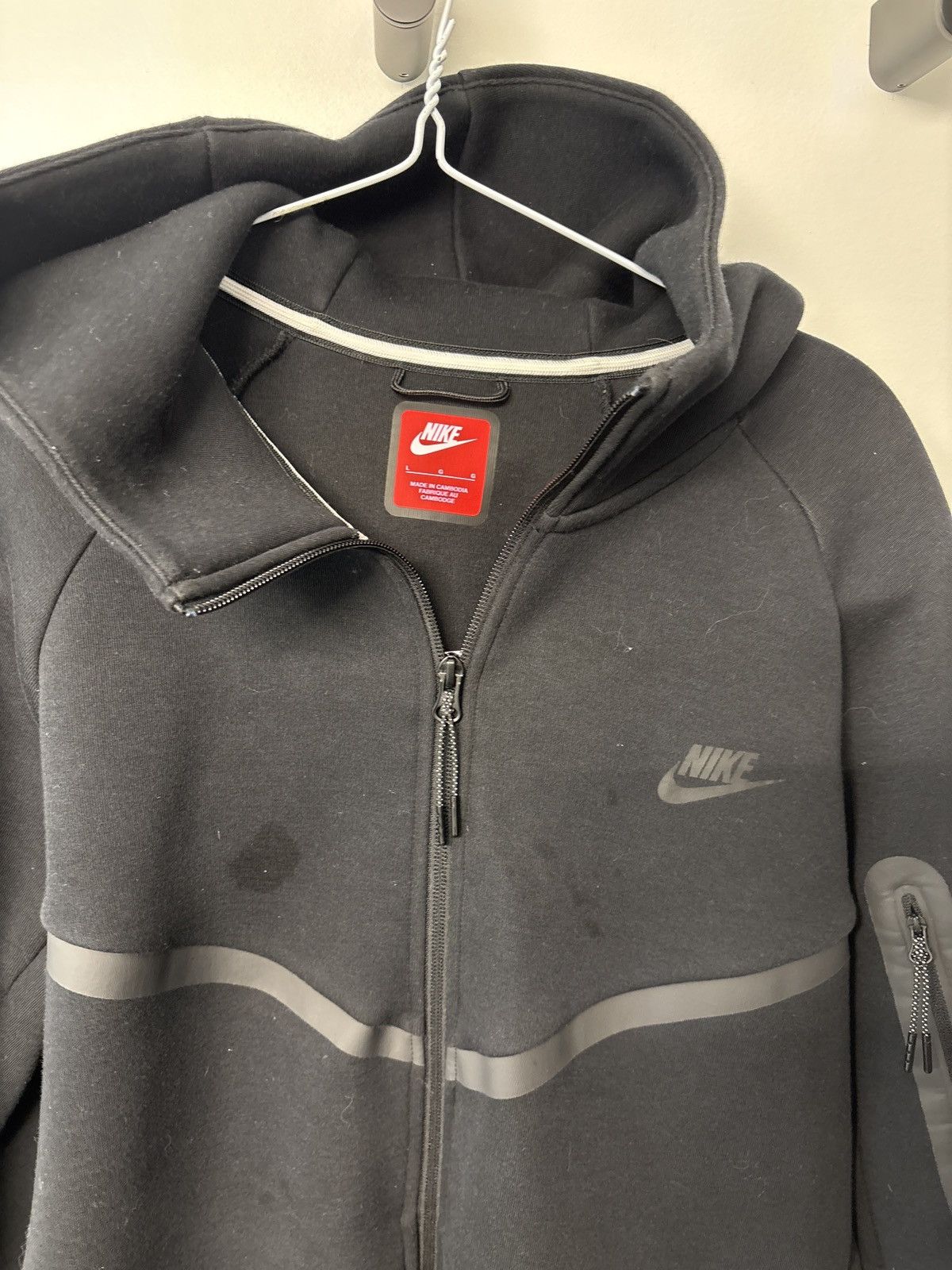 Nike Mens Nike Tech Fleece Black Size US L / EU 52-54 / 3 - 5 Thumbnail