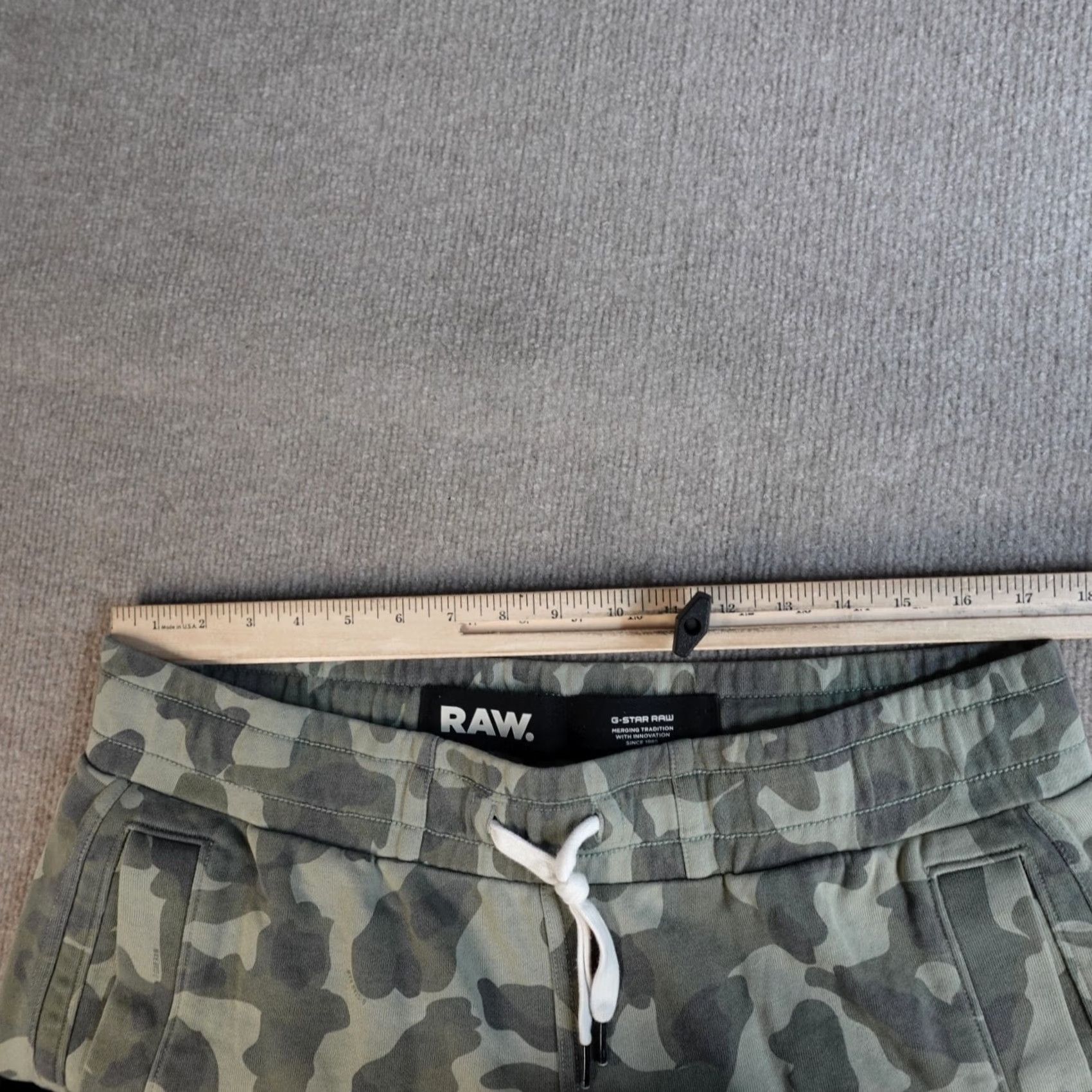 G-Star G-Star Shorts XL Green Camo 10" Sweatshorts Regular Men Camouflage Pockets Cargo Inseam 10in Size US 36 / EU 52 - 5 Thumbnail
