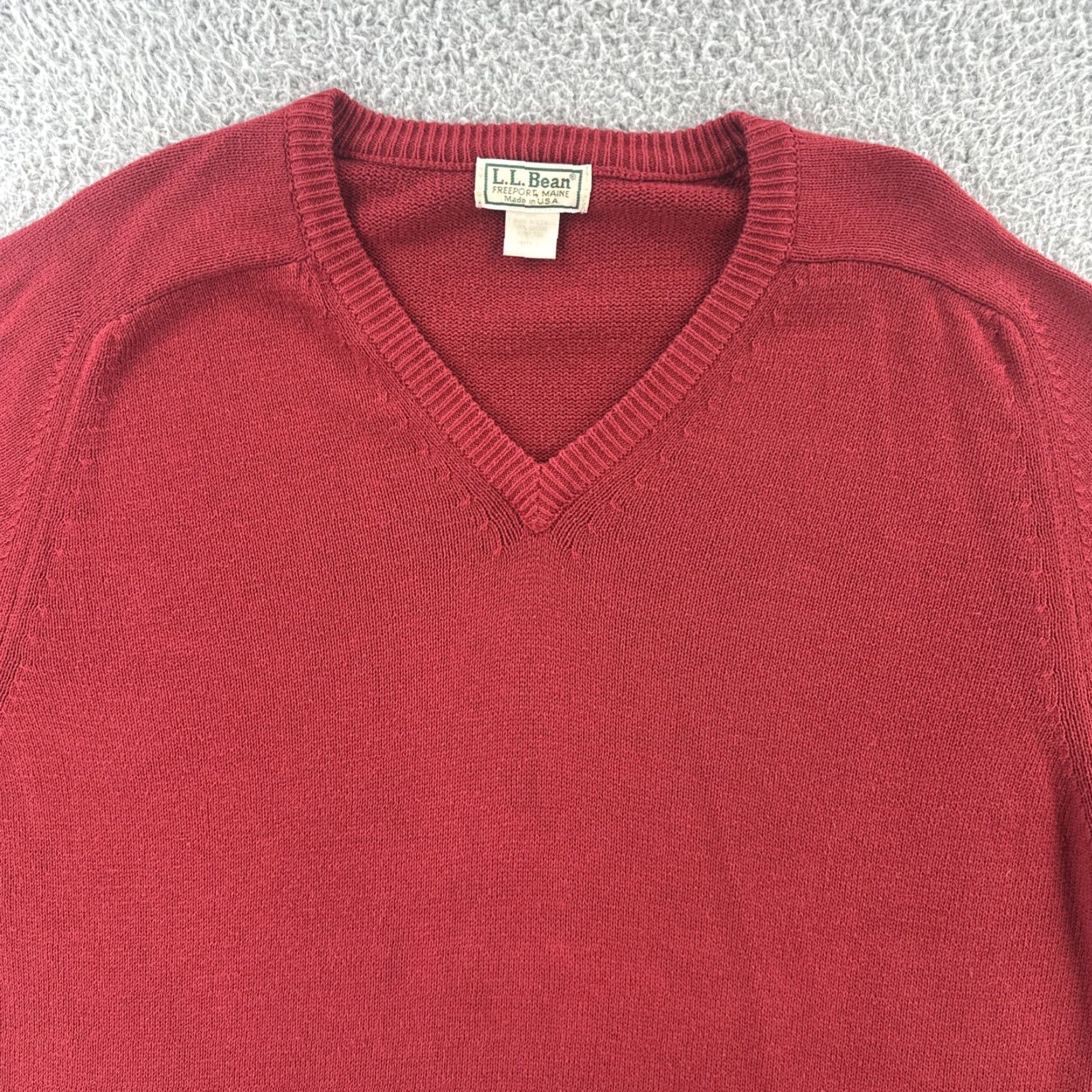 Vintage VINTAGE L.L. Bean Sweater Men Red V-Neck Pullover Size L EUC Size US L / EU 52-54 / 3 - 5 Thumbnail