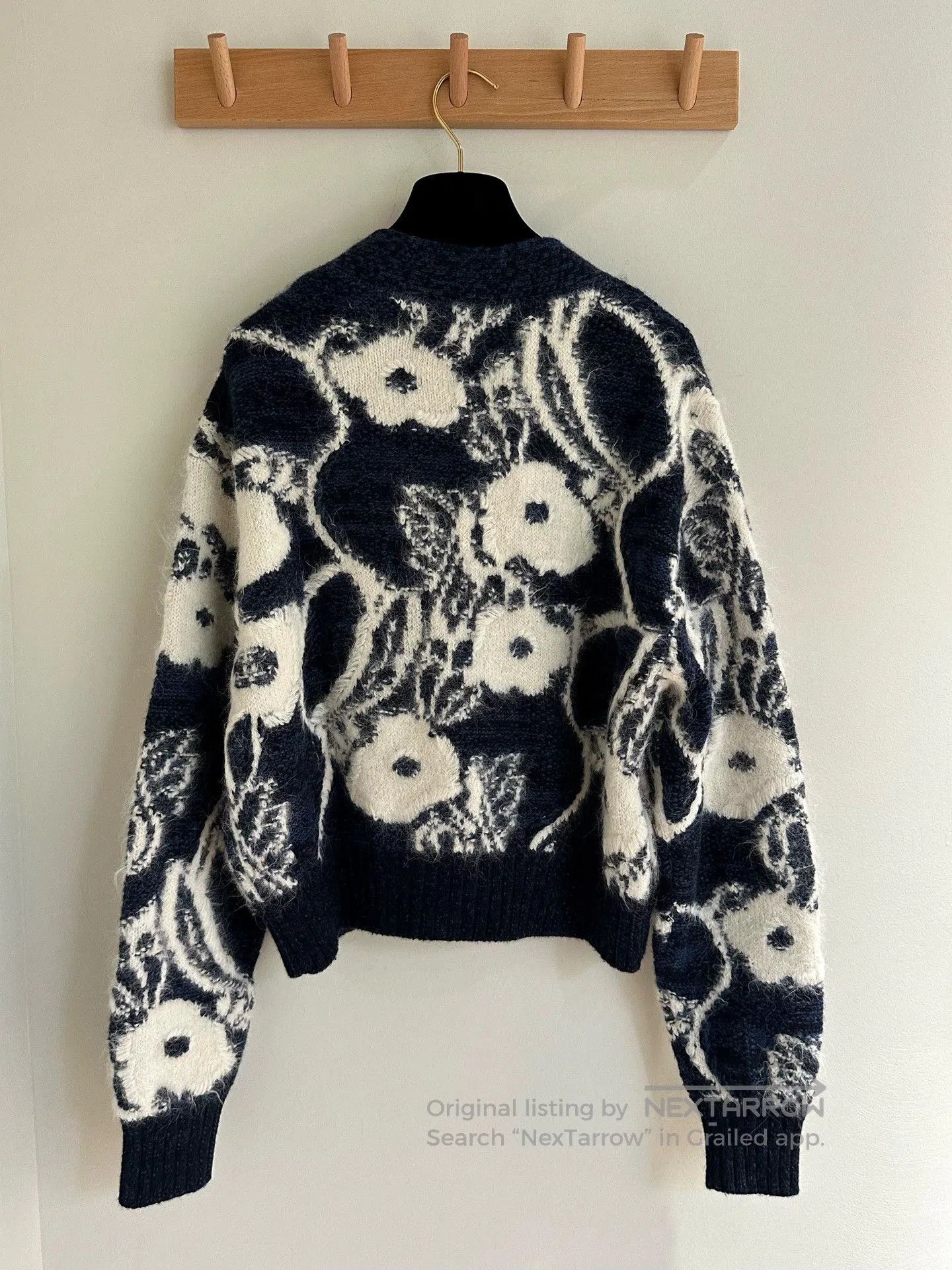 Chanel Chanel 2023 Camellia Blue White Cardigan. Size US XS / EU 42 / 0 - 2 Thumbnail