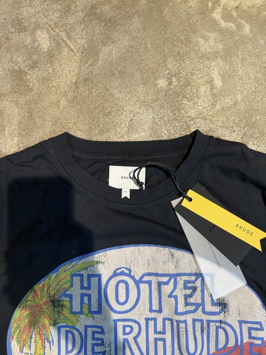 Rhude Rhude Dimora Tee Shirt Hotel De Rhude XL Size US XL / EU 56 / 4 - 2 Thumbnail