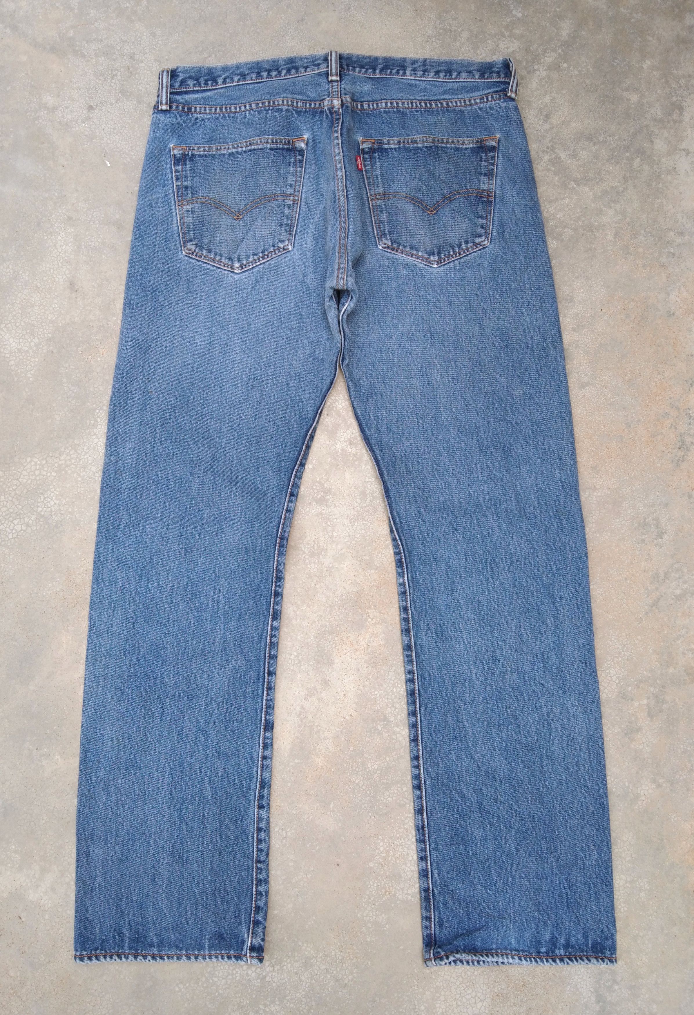 Levi's Vintage Levi's 501 Jeans 36x34 Size US 36 / EU 52 - 2 Thumbnail