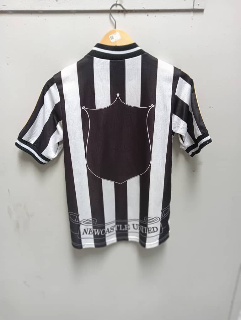 Vintage Vintage Newcastle United jersey 90s Size US XS / EU 42 / 0 - 2 Thumbnail