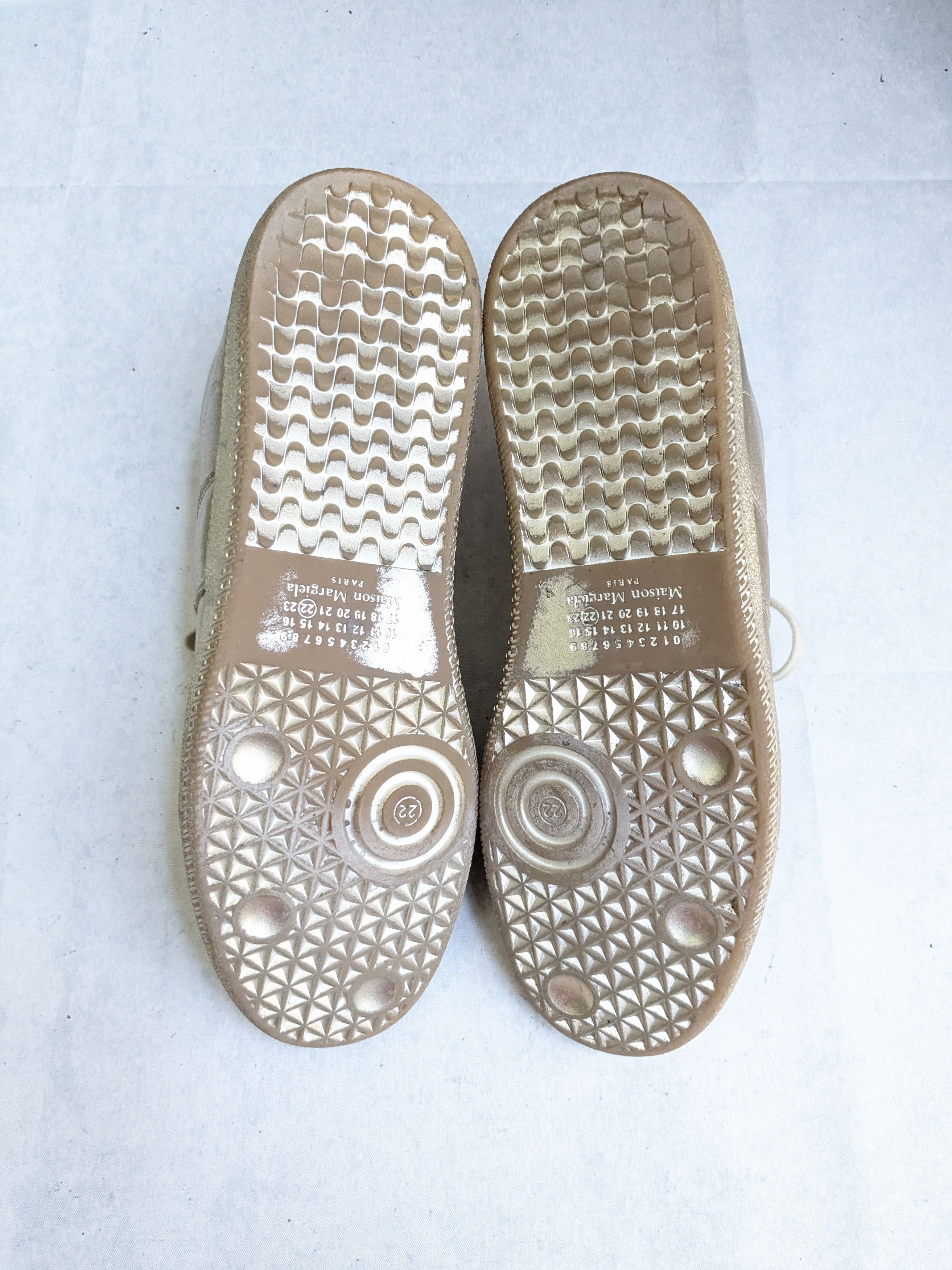 Maison Margiela Maison Margiela GAT Replica Gold 11 44 Low Tops Size US 11 / EU 44 - 21 Thumbnail