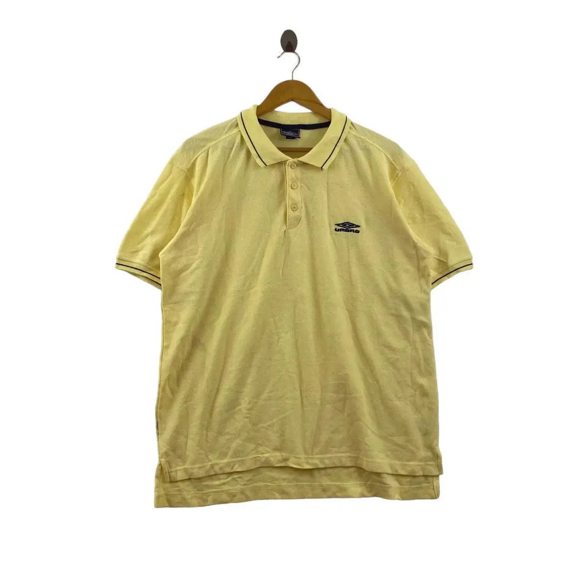 Umbro Vintage UMBRO OFFICIAL PRODUCT Embroidered Polo Tee Size US L / EU 52-54 / 3 - 1 Thumbnail