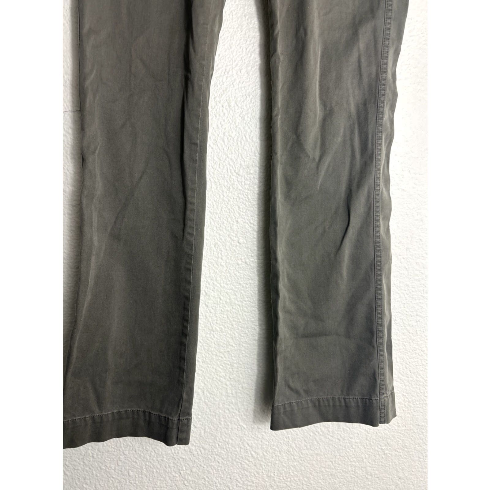 Banana Republic Banana Republic Utility Chino Pants Womens 0 Olive Green 30x31 Flaw Missing Button Back Pocket Button Flaw Size 25" / US 0 / IT 36 - 2 Thumbnail