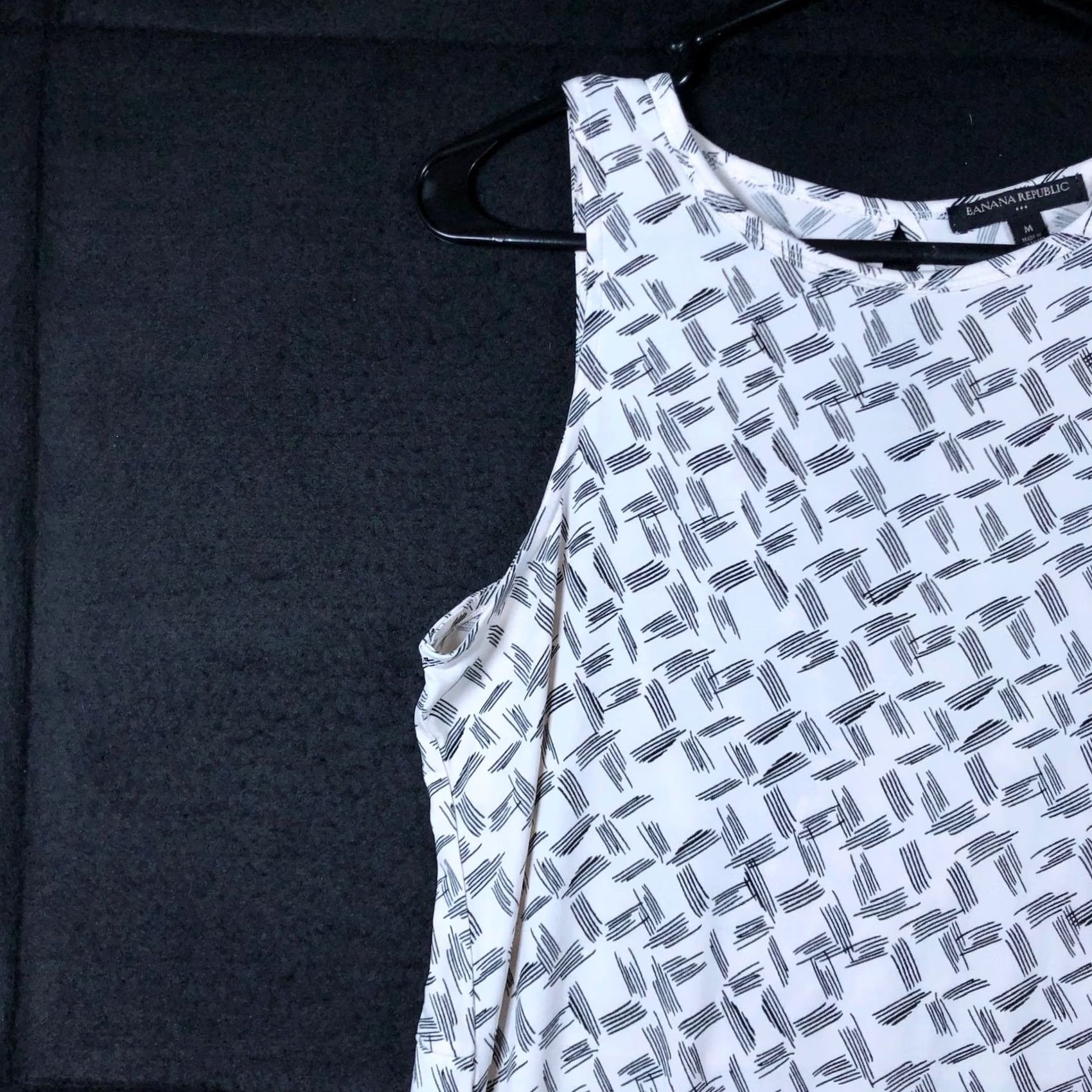 Banana Republic Banana Republic Womens Blouse White Black Sleeveless Key Hole Back Stretch M Shirt Womens Blouse Casual Work Formal 90s? Size M / US 6-8 / IT 42-44 - 4 Thumbnail
